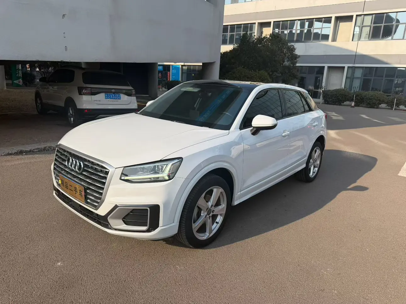 Audi Q2L  из Китая