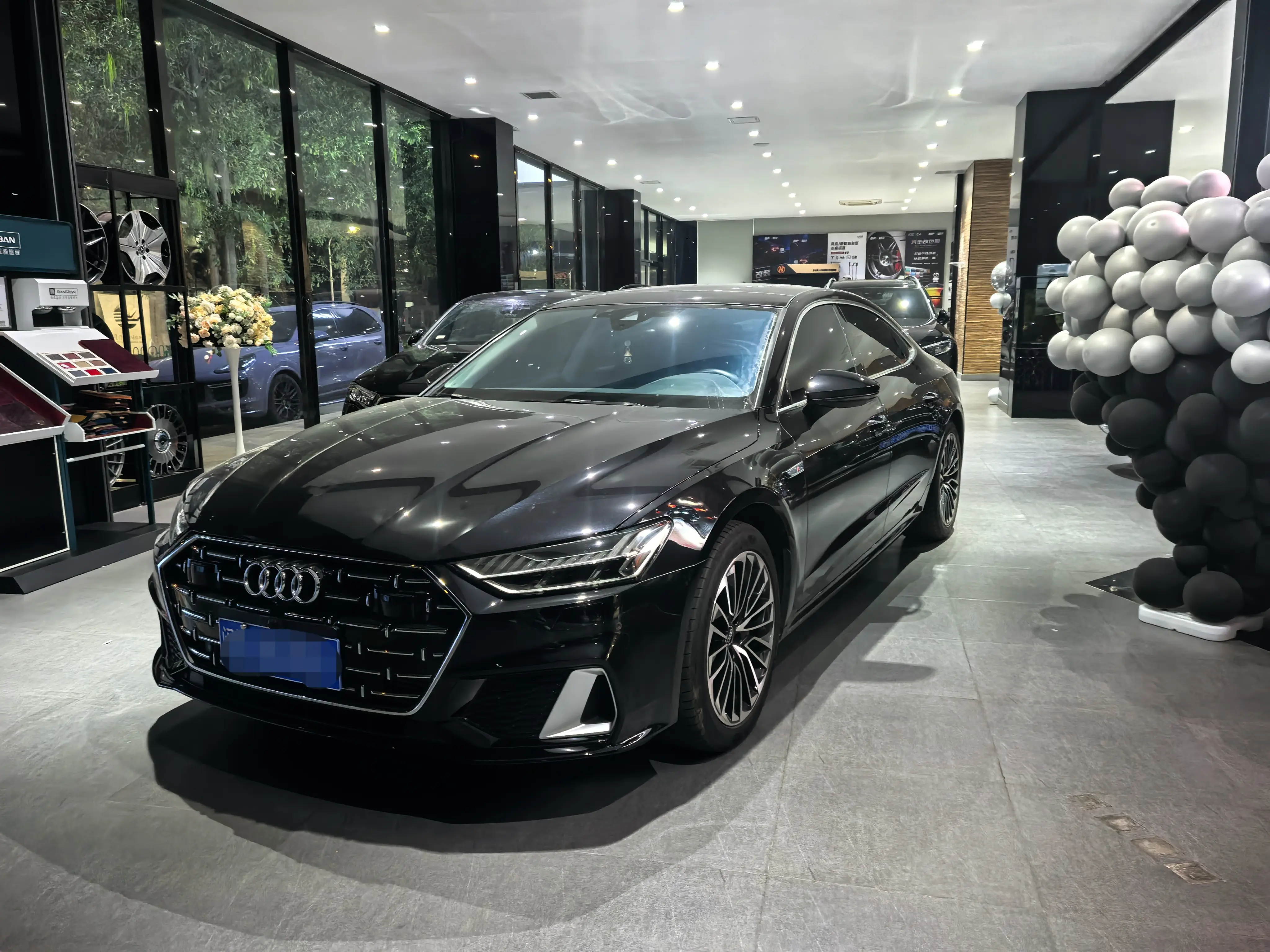 Audi A7L  из Китая