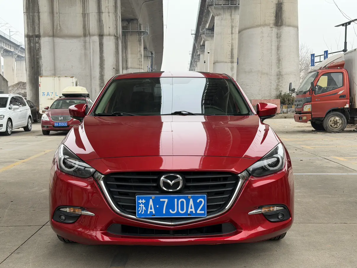 Mazda Axela (Mazda3)  из Китая