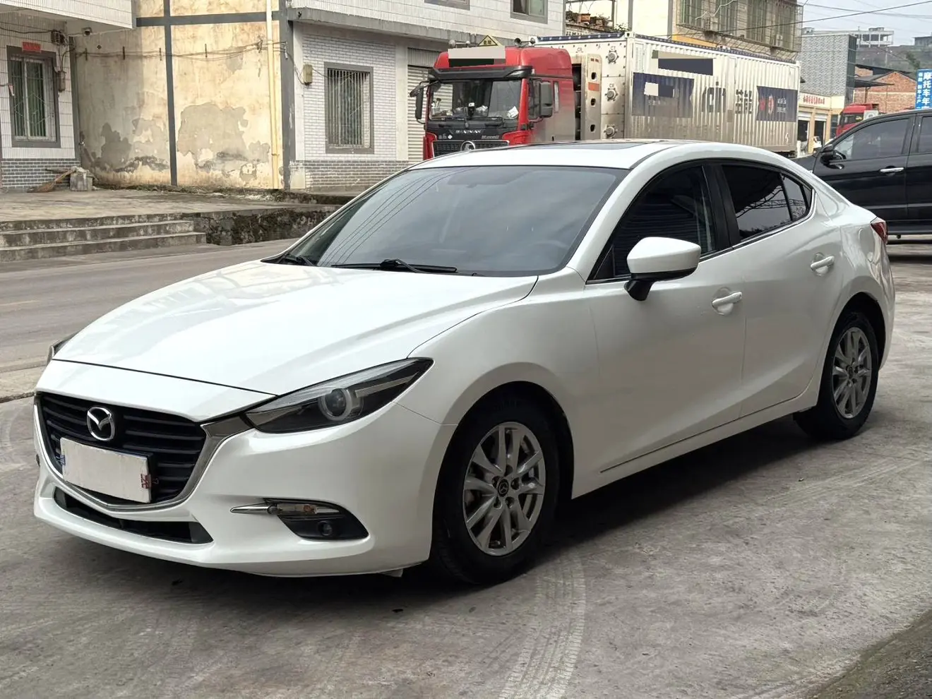 Mazda Axela (Mazda3)  из Китая