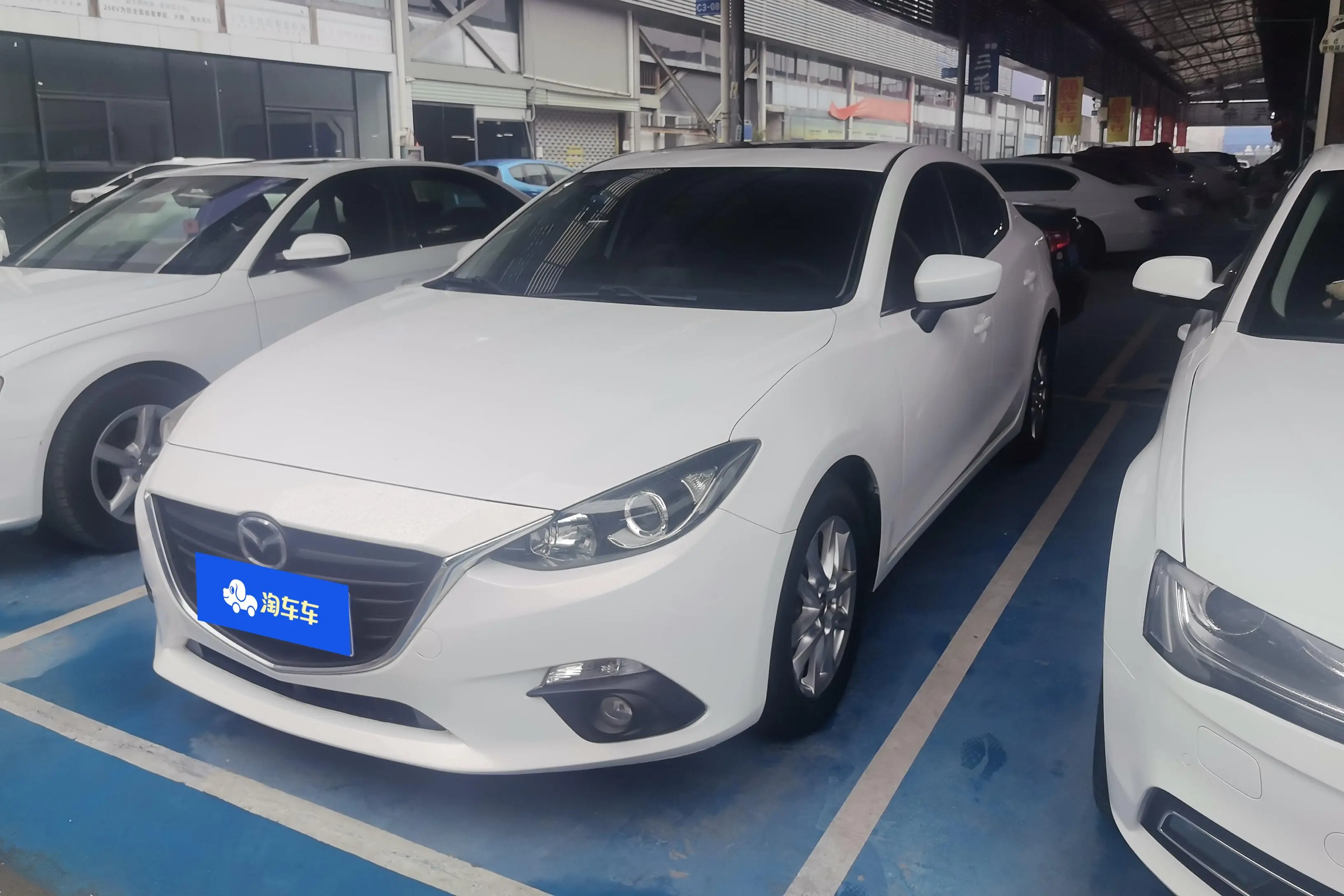 Mazda Axela (Mazda3)  из Китая