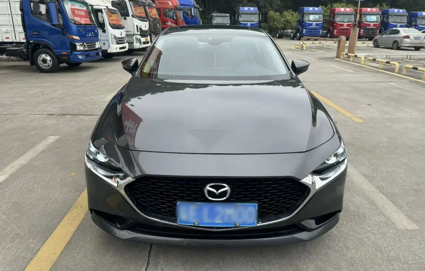 Mazda Axela (Mazda3)  из Китая