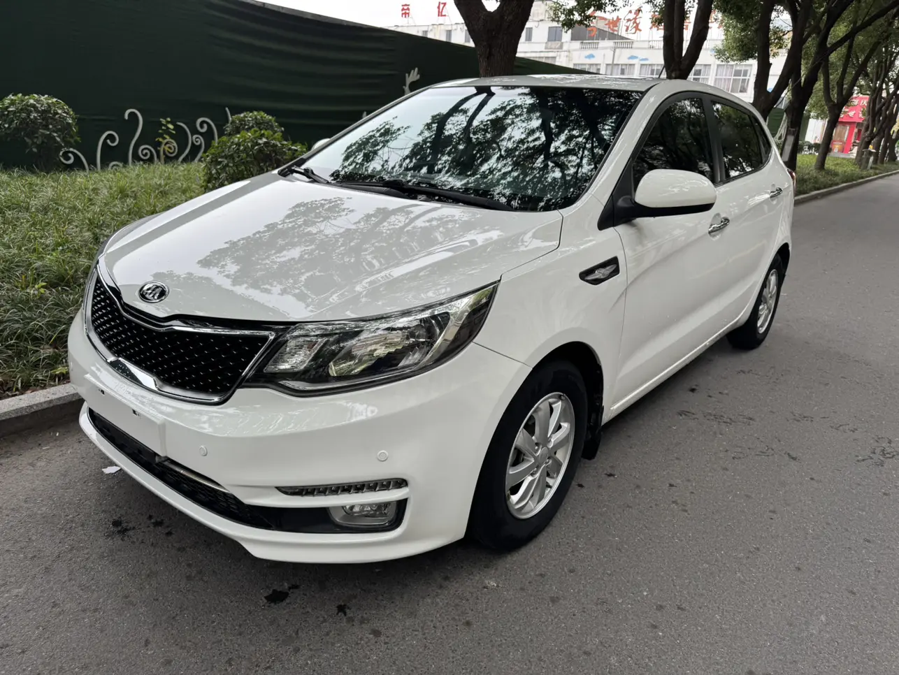 Kia K2  из Китая