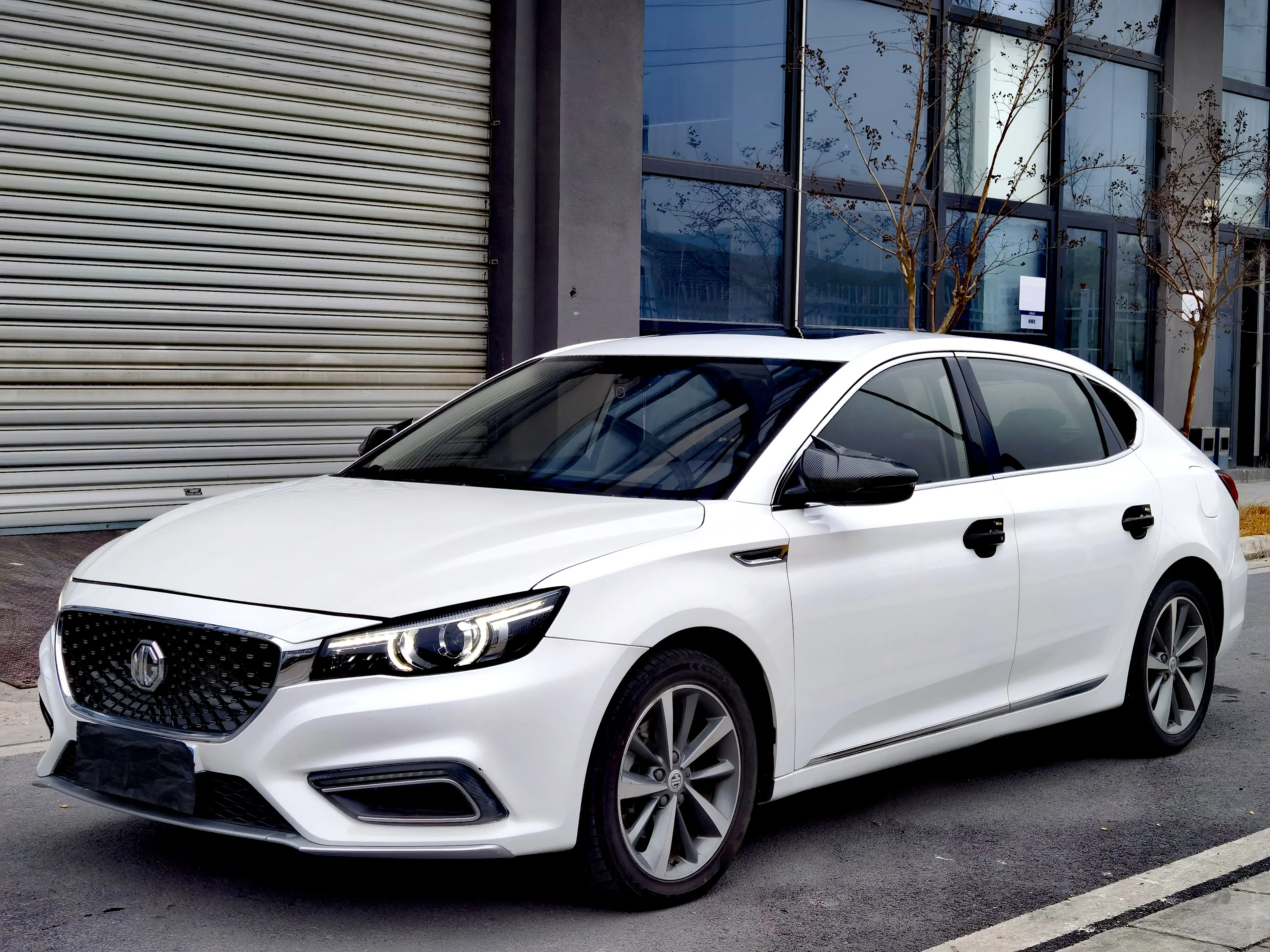 MG 6  из Китая