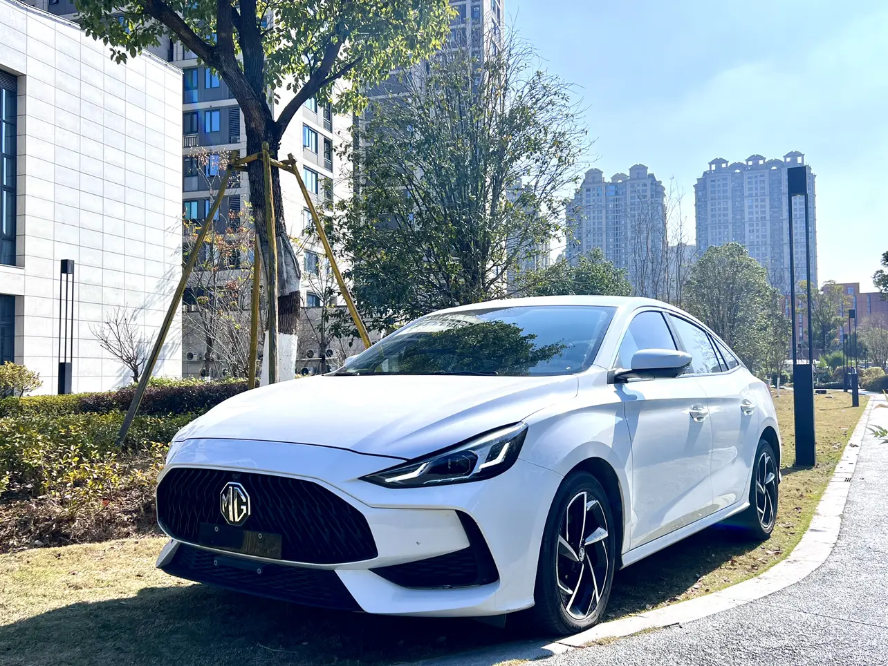 MG 5  из Китая