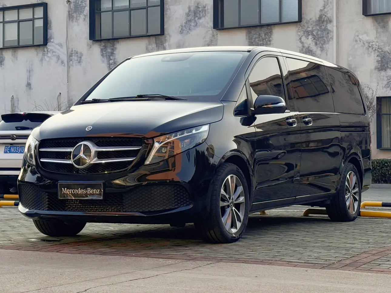 Mercedes-Benz Mercedes Benz V Class  из Китая
