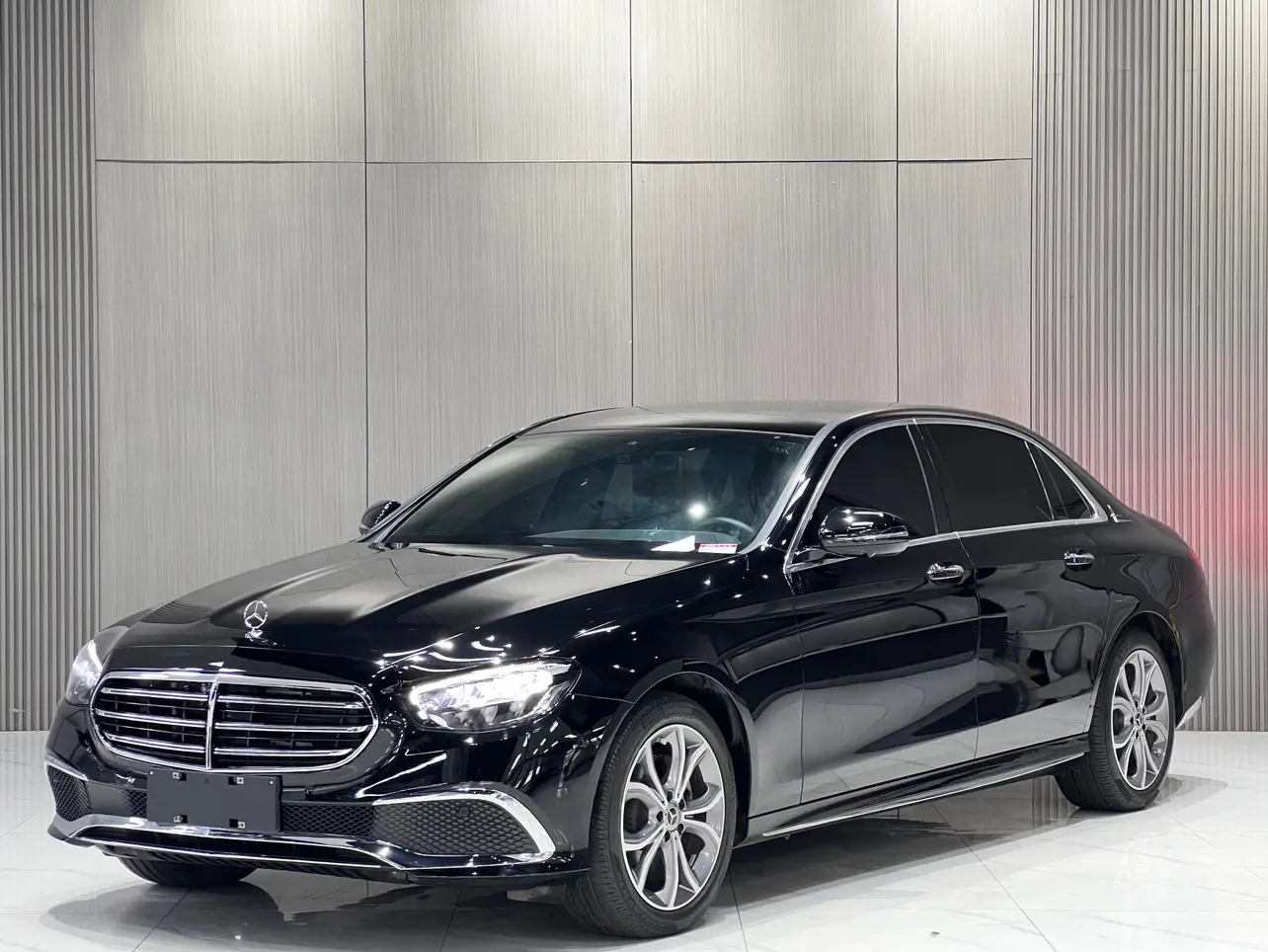 Mercedes-Benz E-Class  из Китая