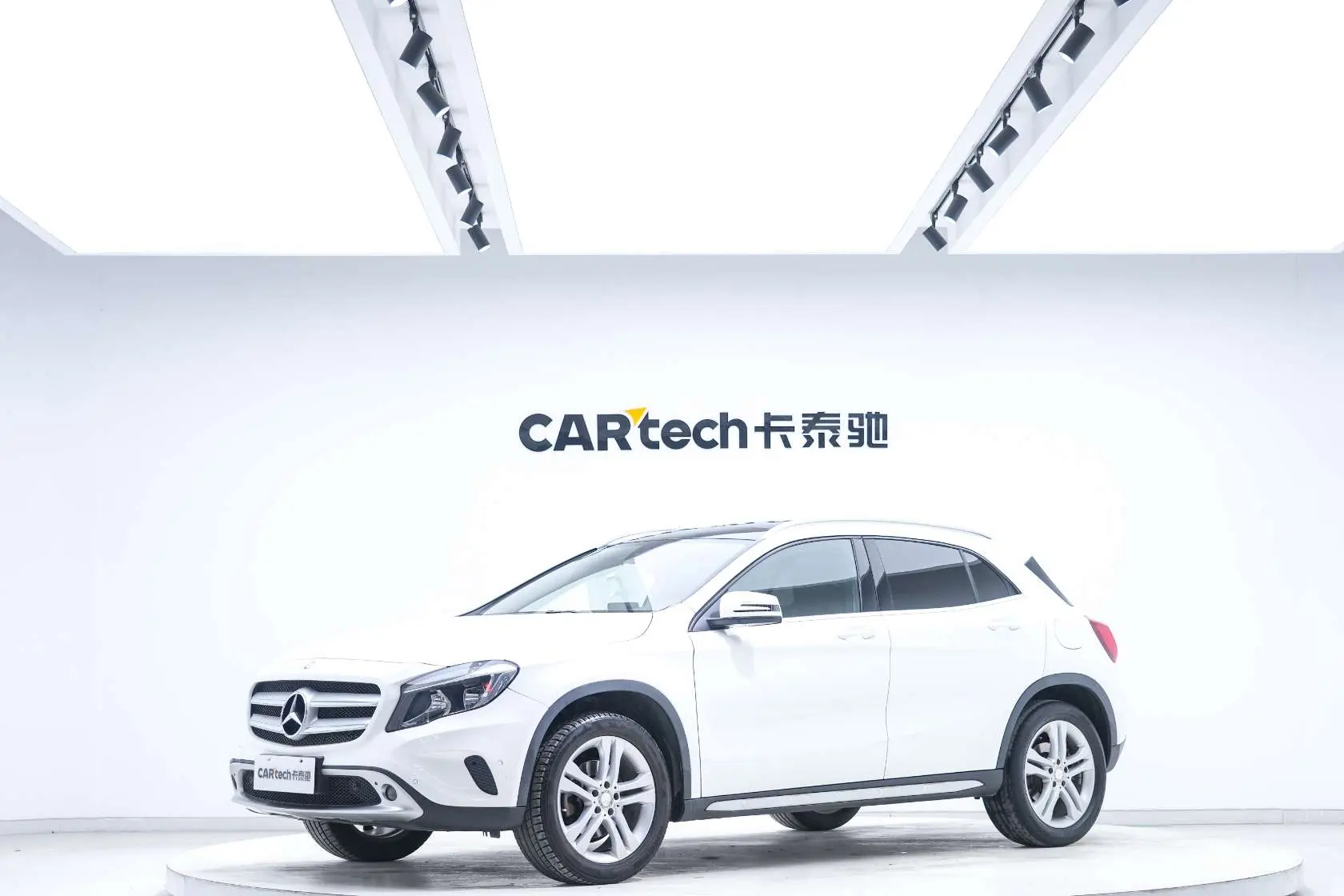 Mercedes-Benz GLA  из Китая