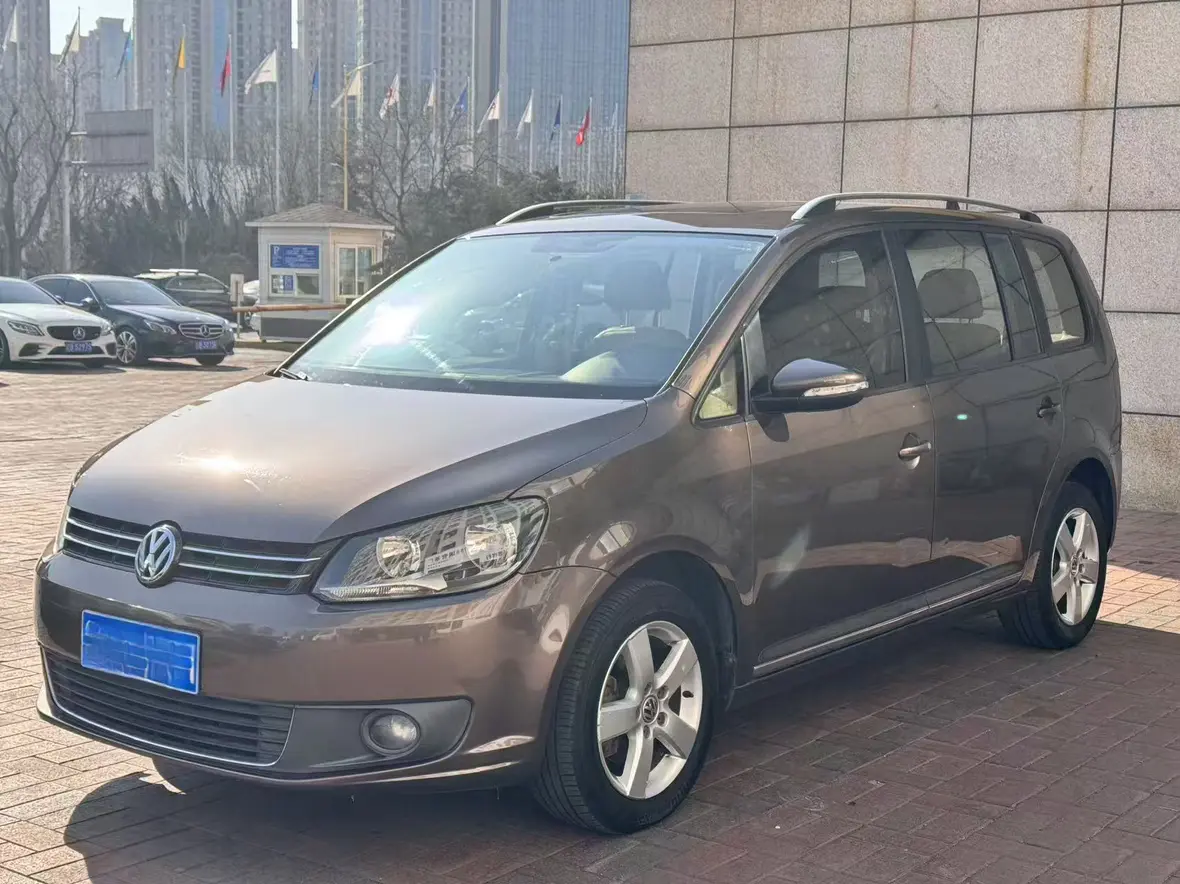 Volkswagen Touran  из Китая