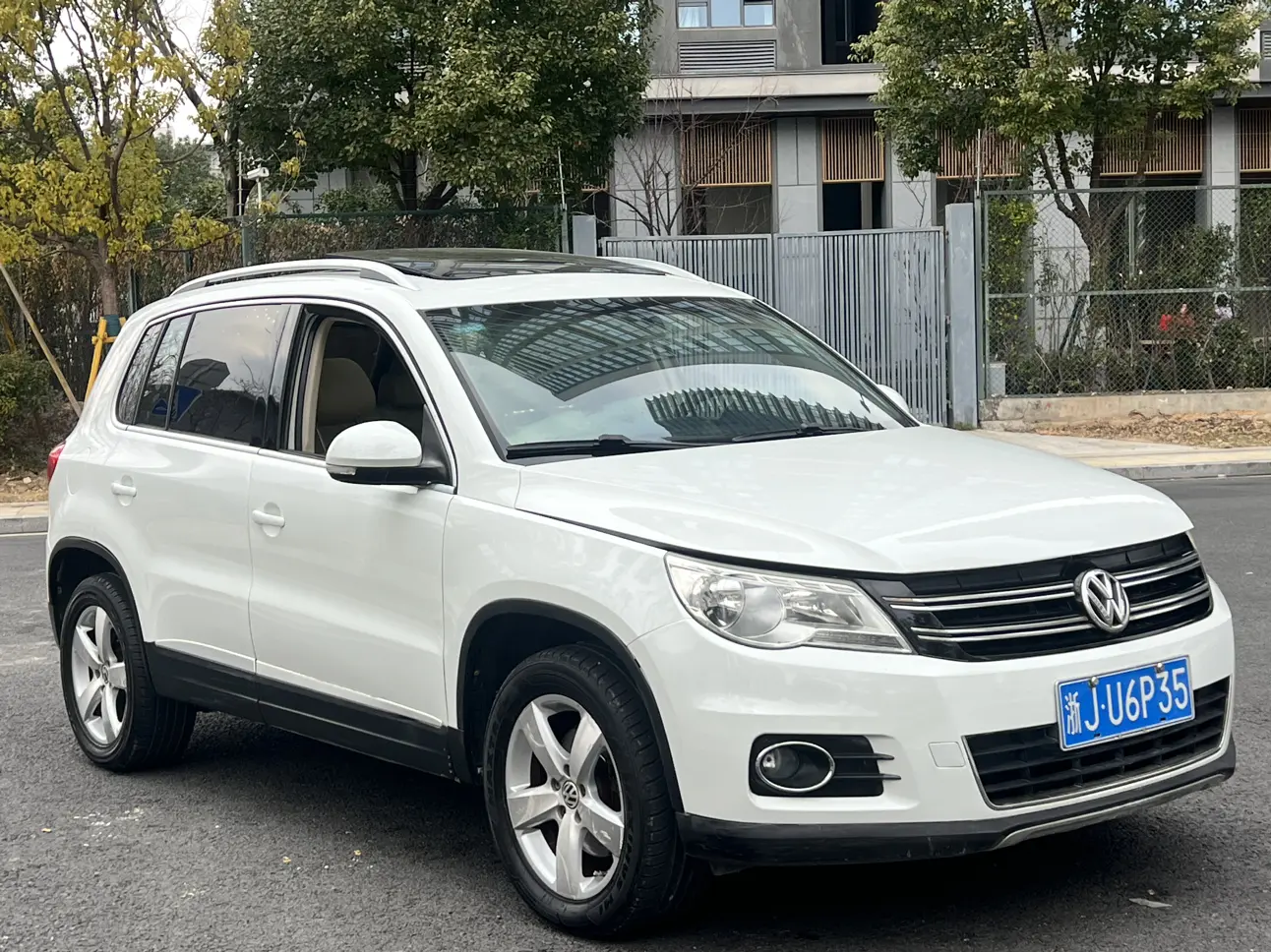 Volkswagen Tiguan  из Китая