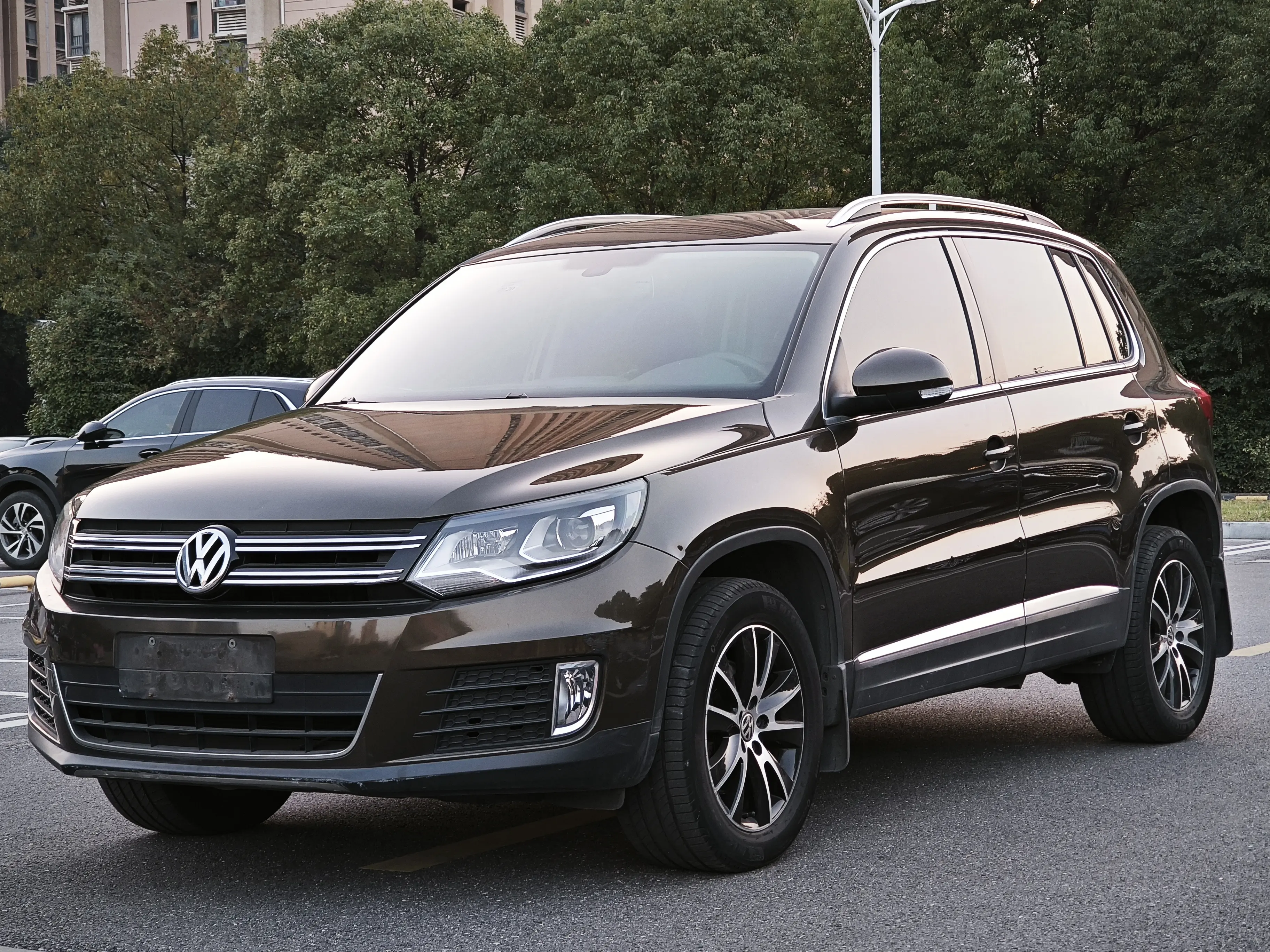 Volkswagen Tiguan  из Китая