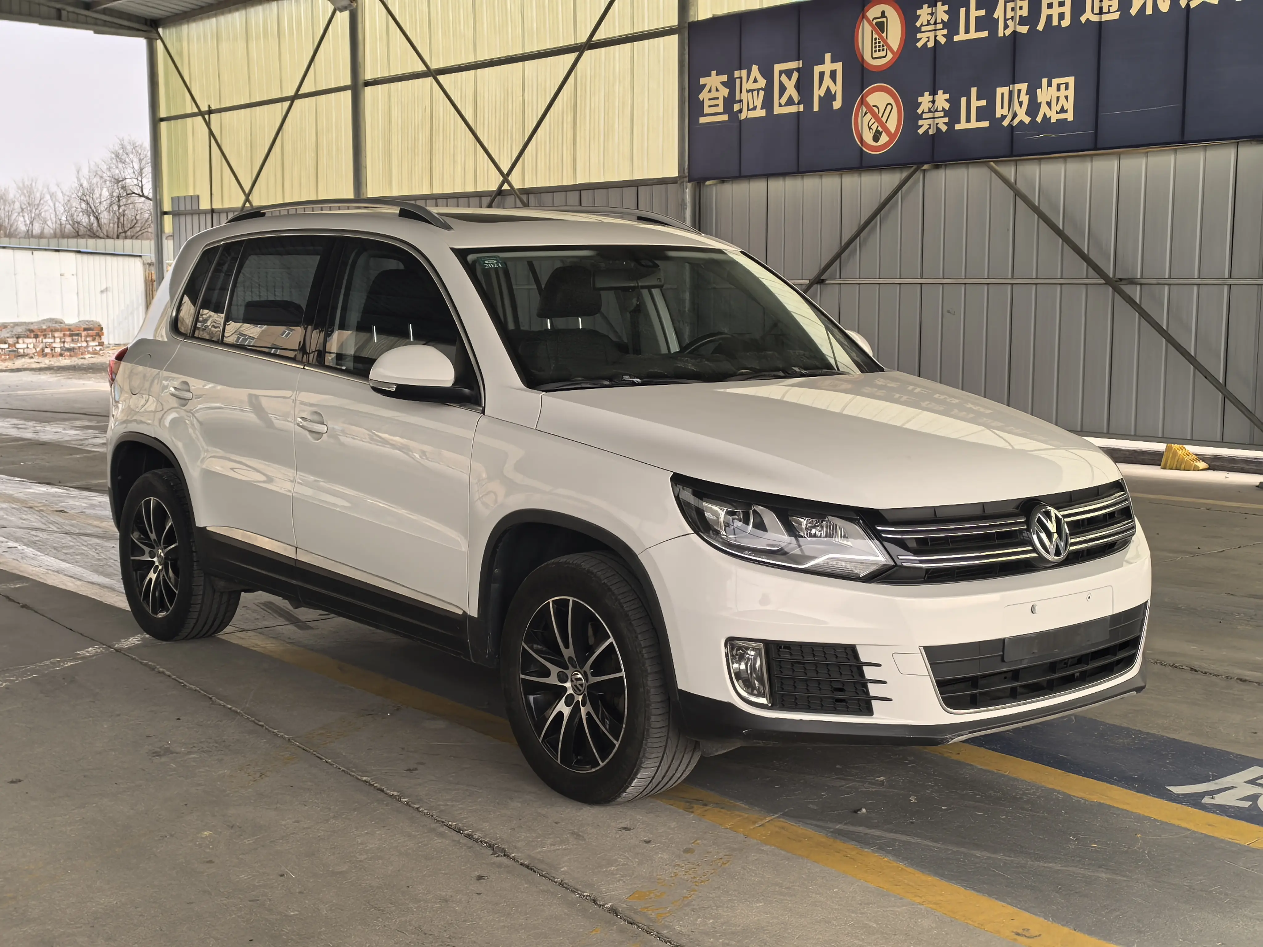 Volkswagen Tiguan  из Китая
