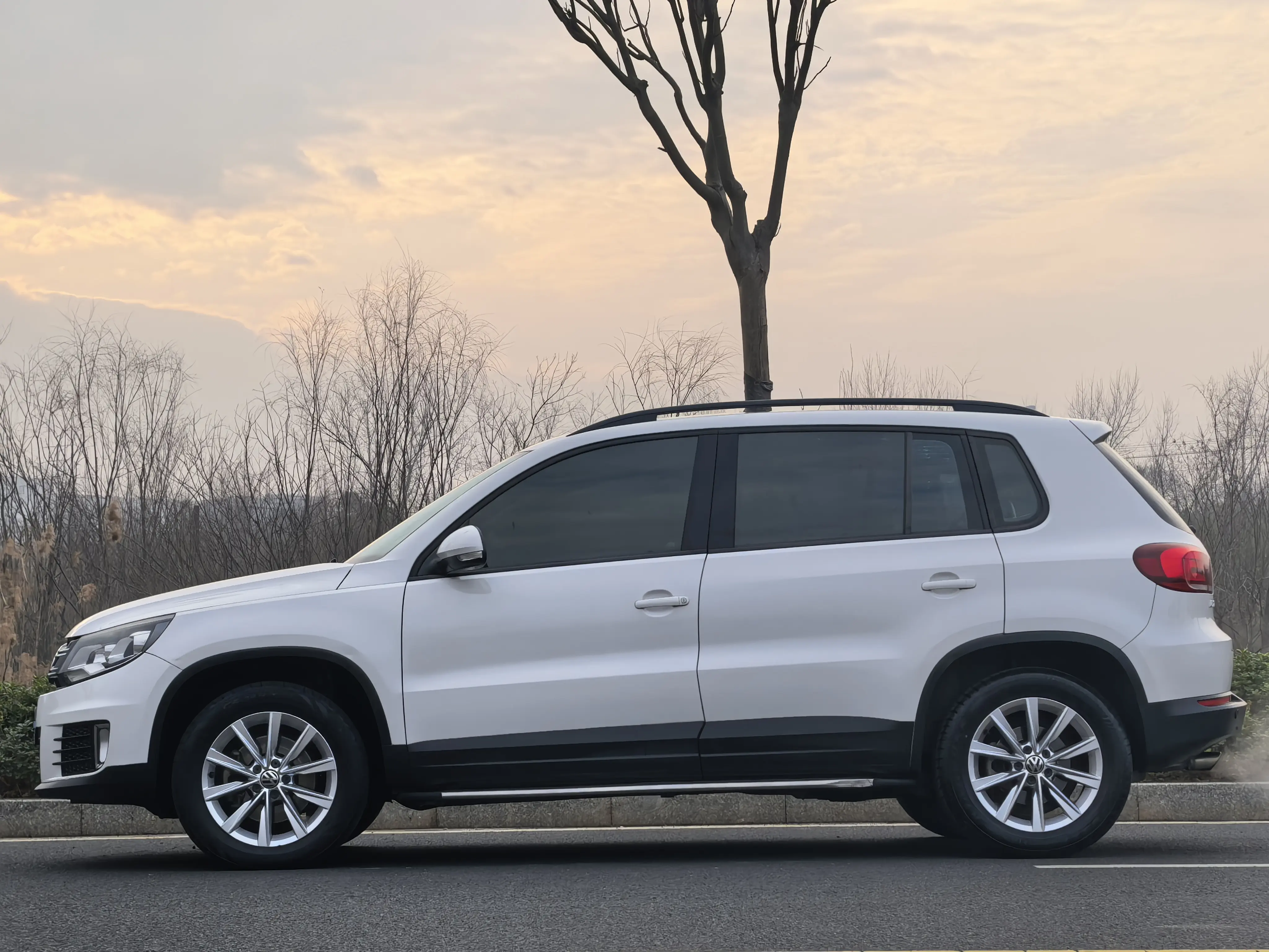 Volkswagen Tiguan  из Китая