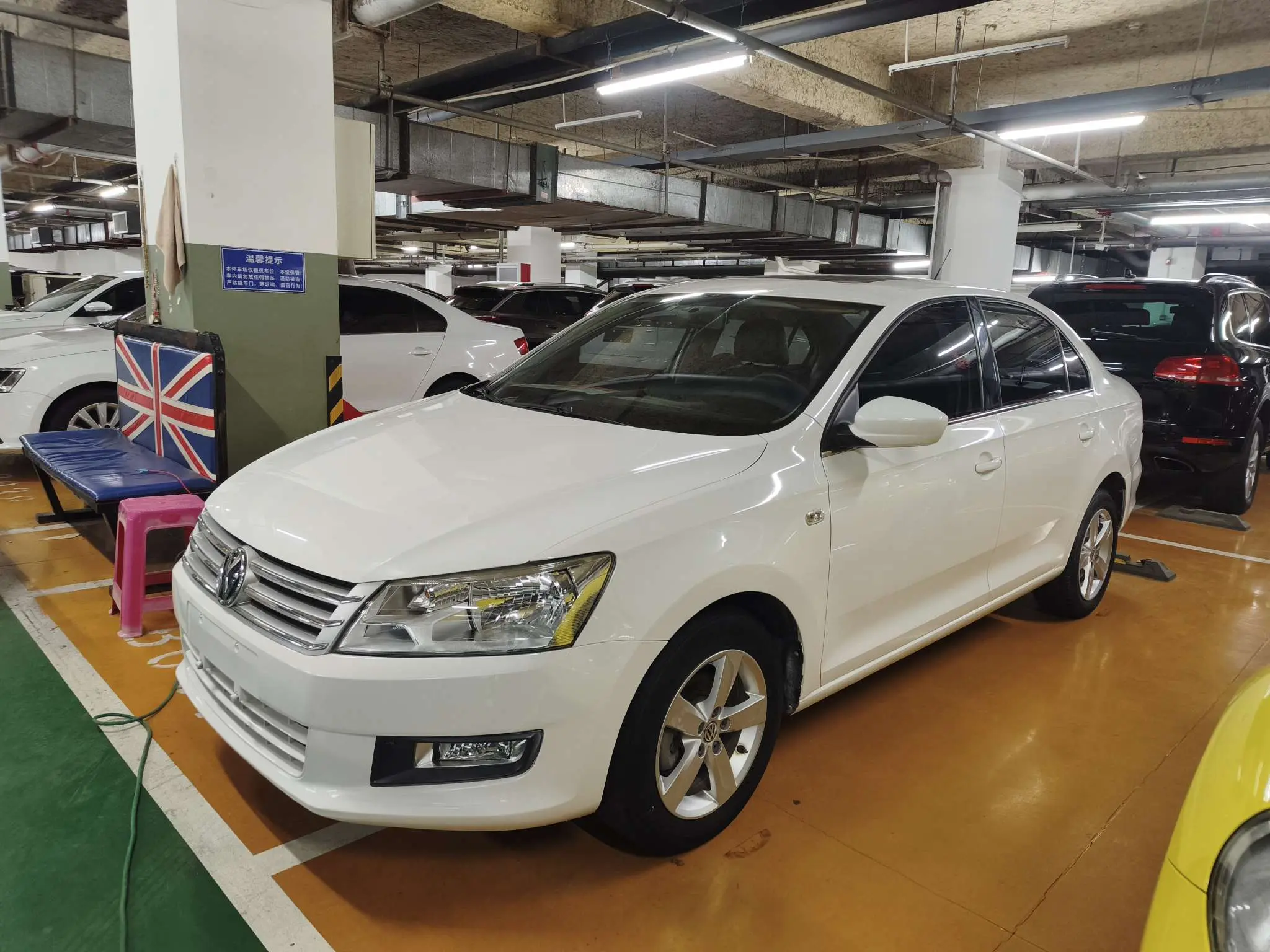 Volkswagen Santana  из Китая