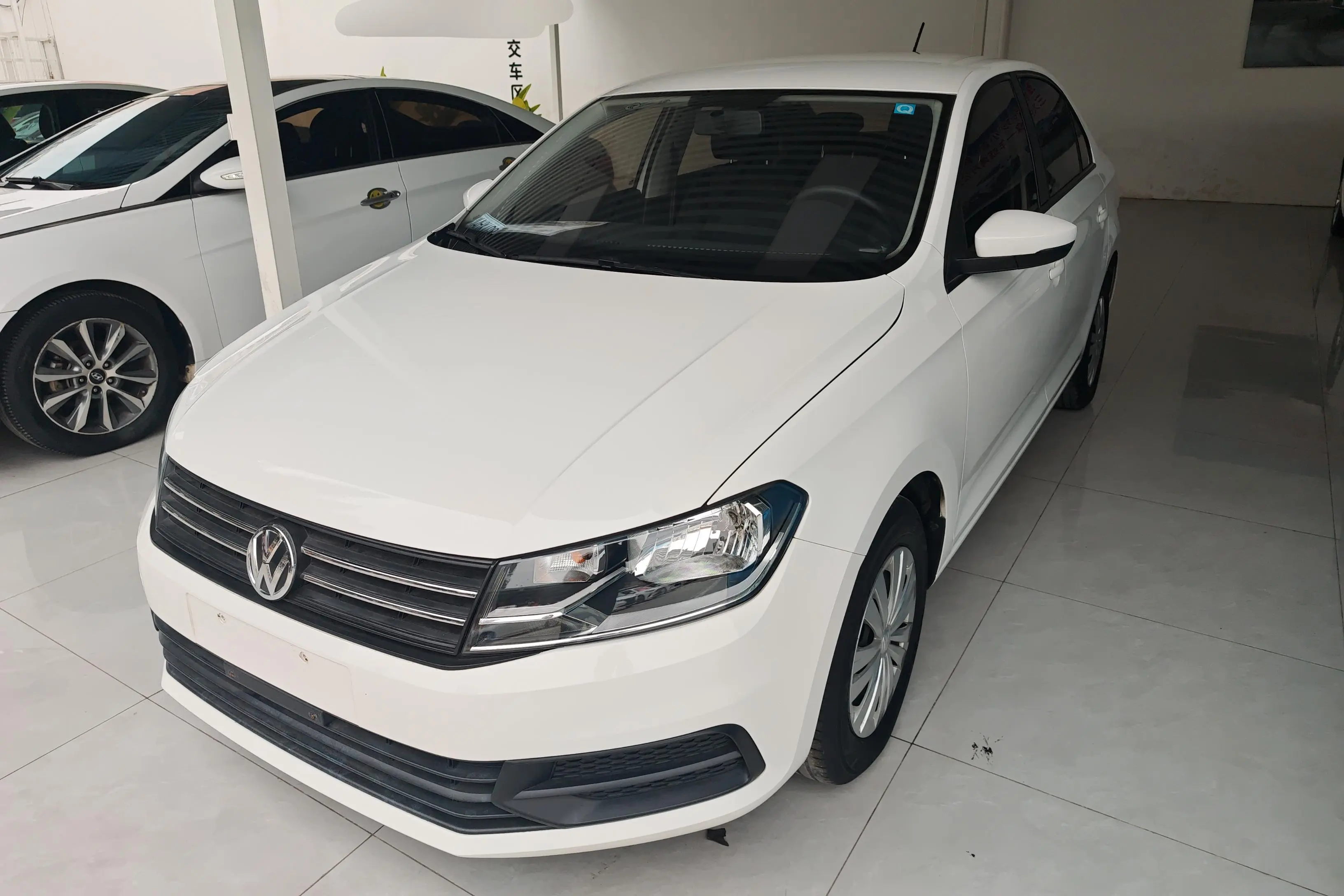 Volkswagen Santana  из Китая