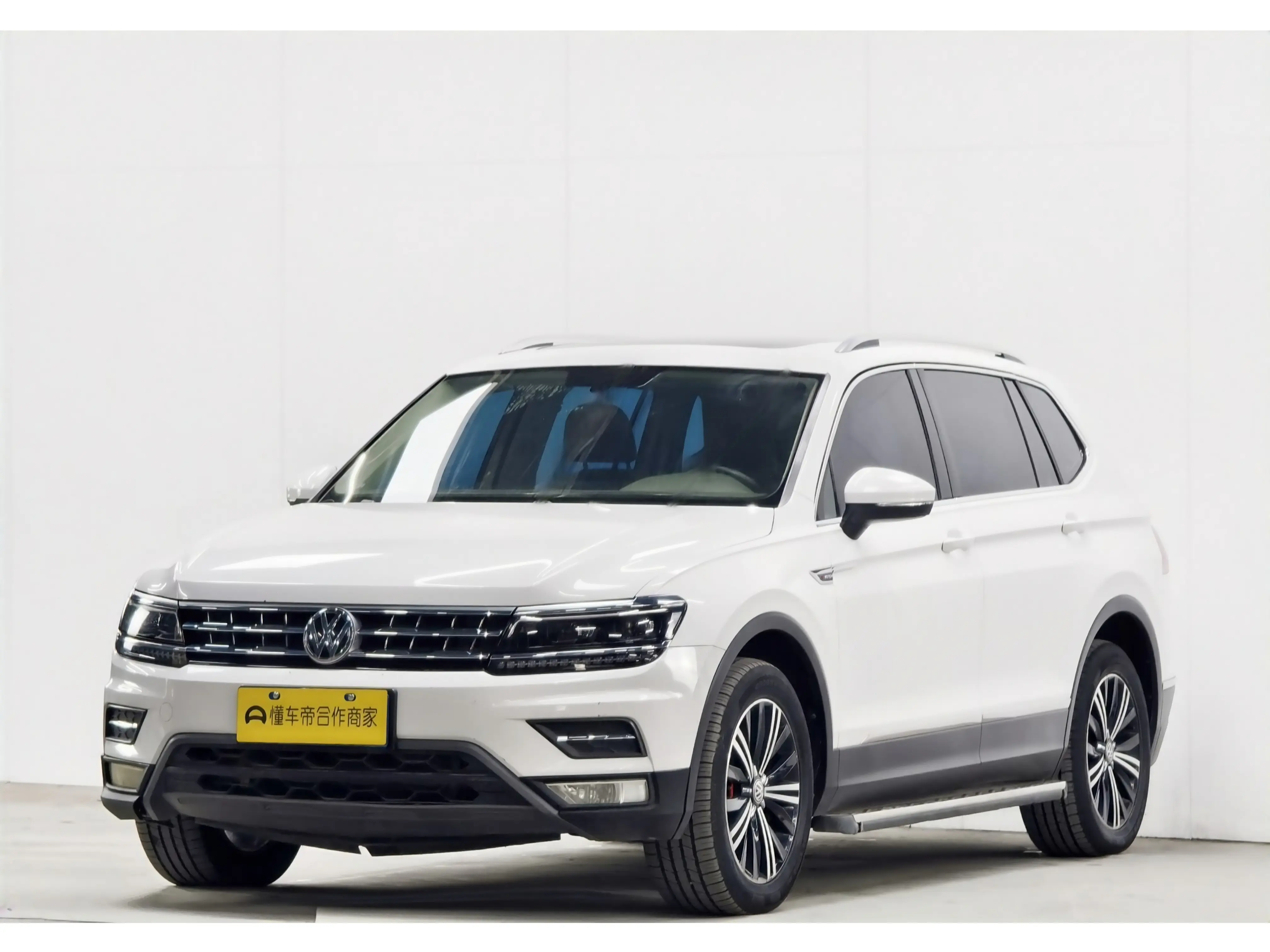 Volkswagen Tiguan L  из Китая