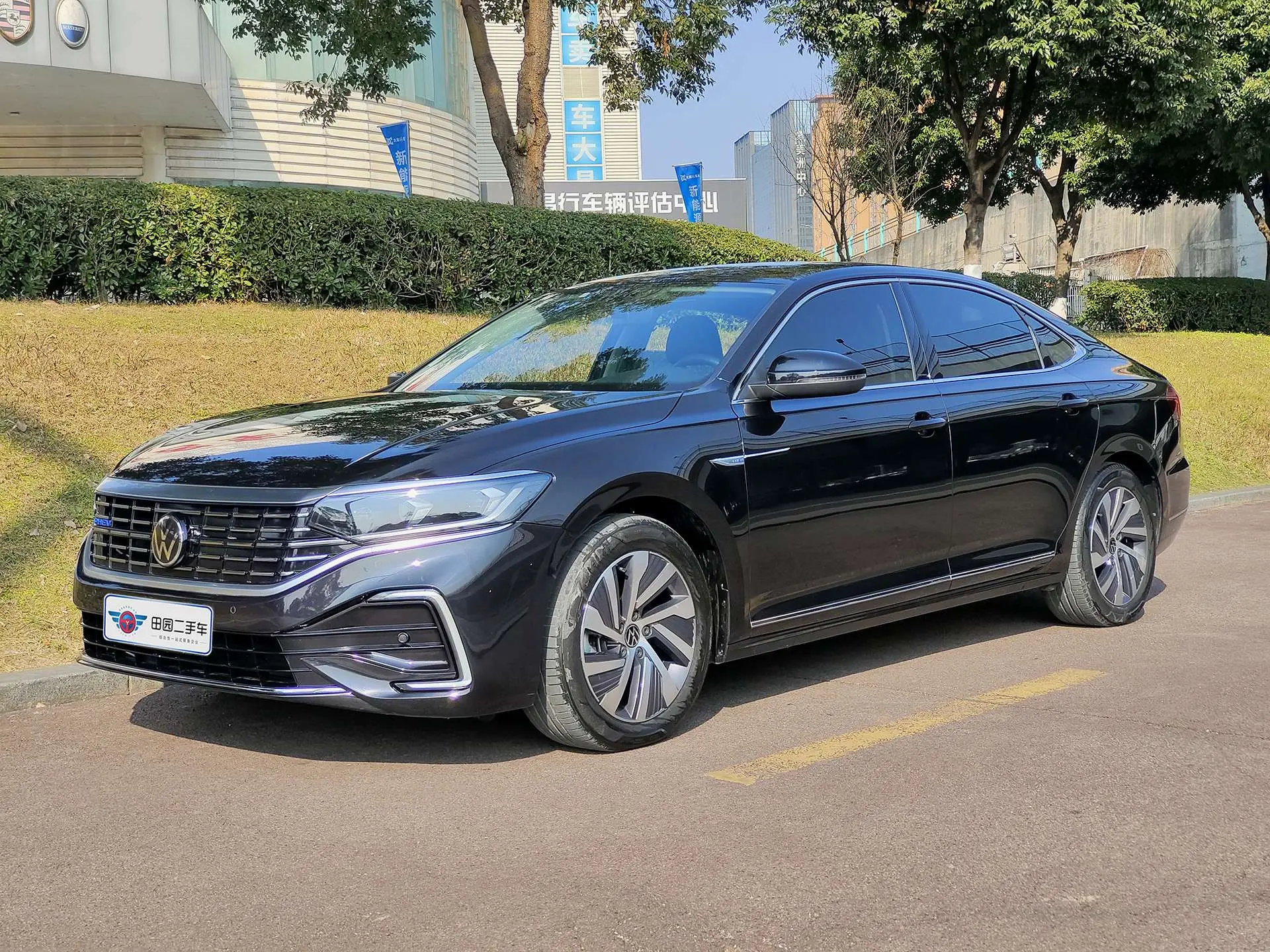 Volkswagen Passat PHEV  из Китая