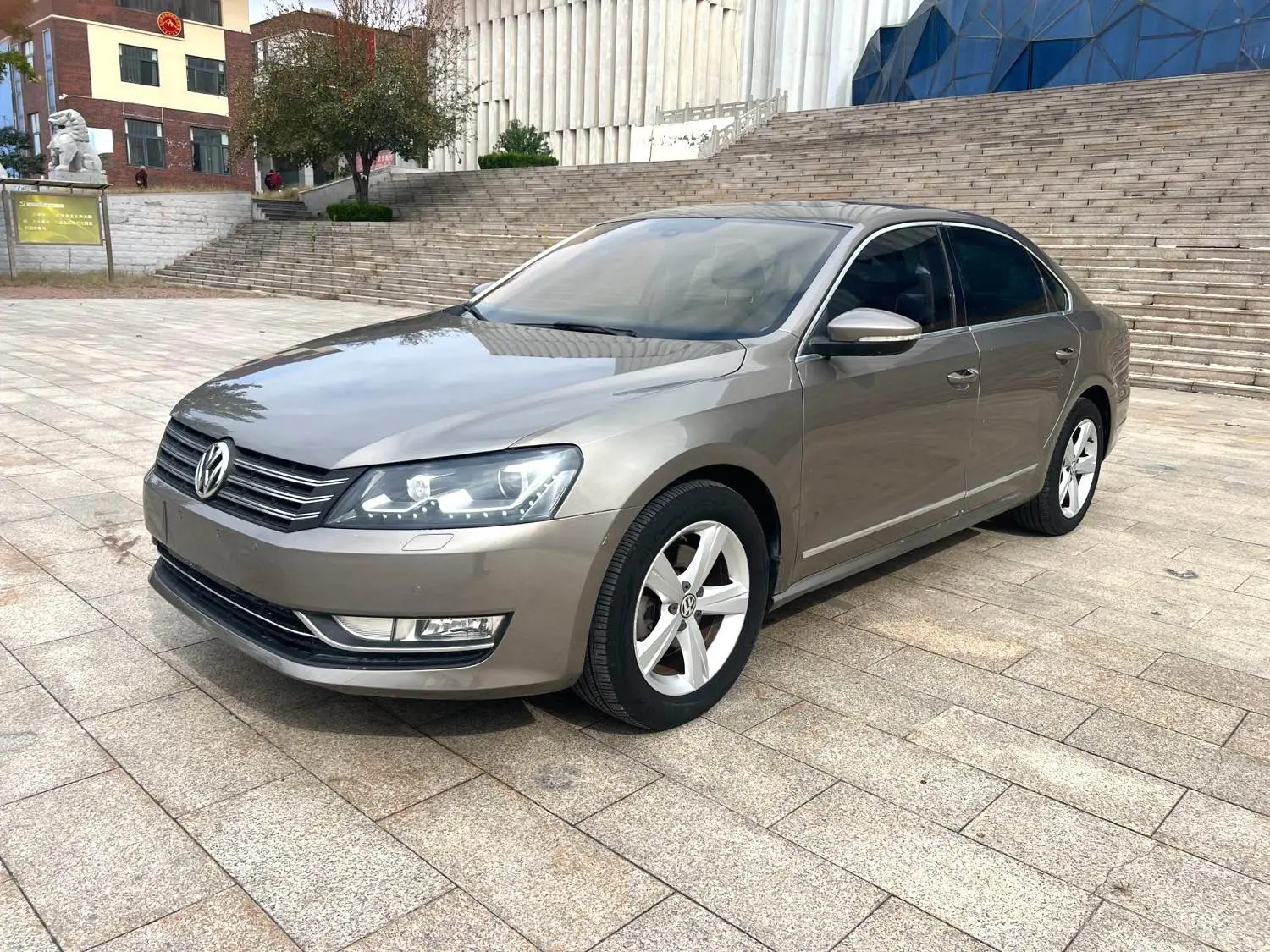 Volkswagen Passat  из Китая