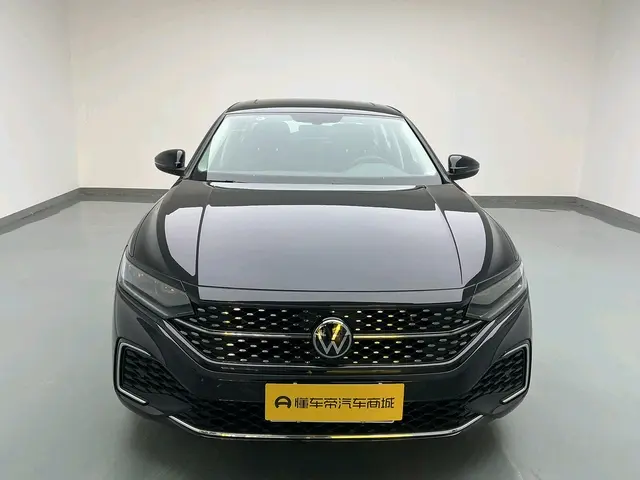 Volkswagen Passat  из Китая