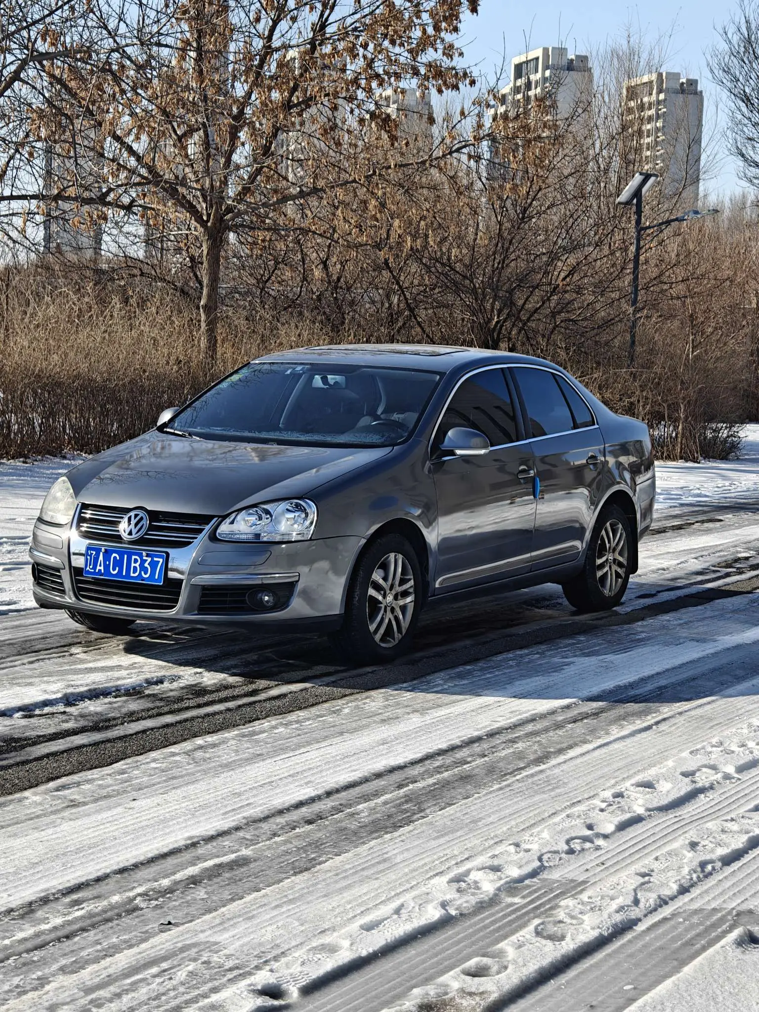 Volkswagen Sagitar  из Китая