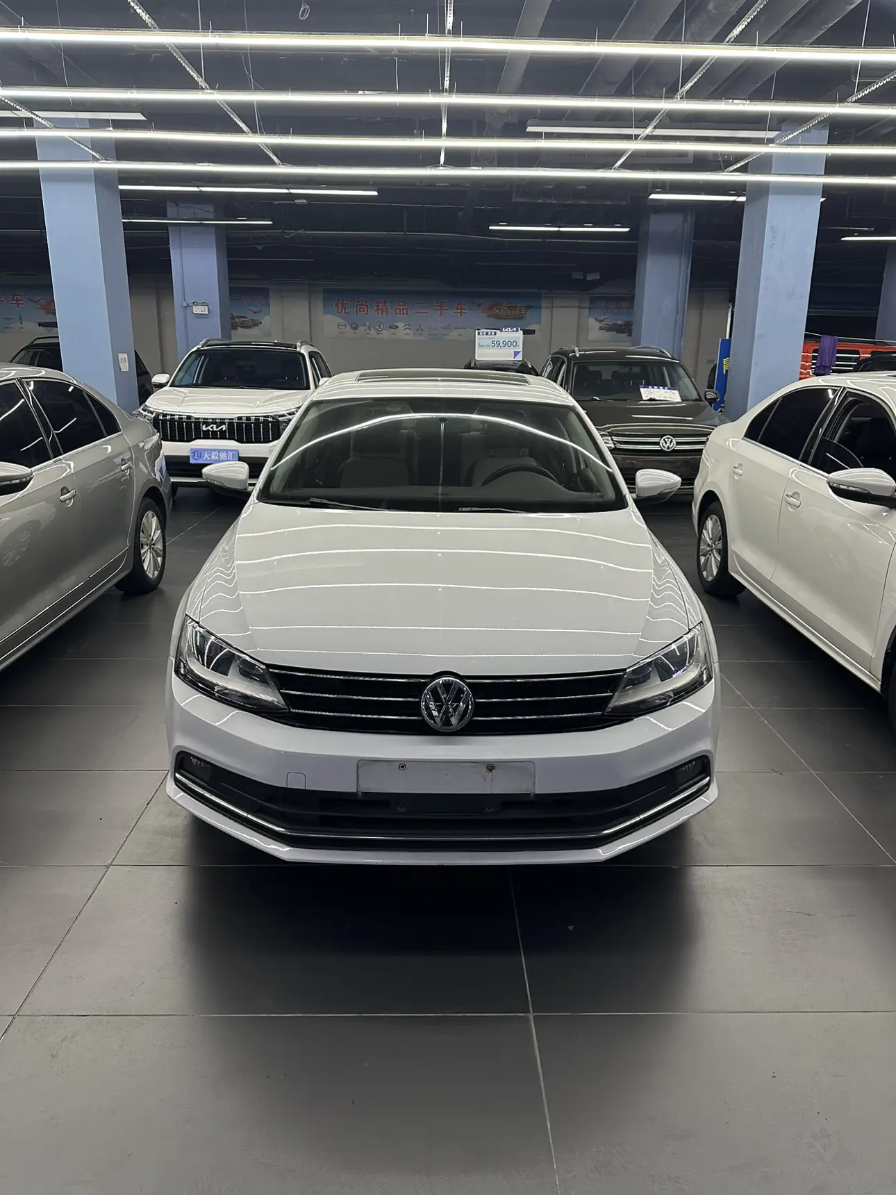 Volkswagen Sagitar  из Китая