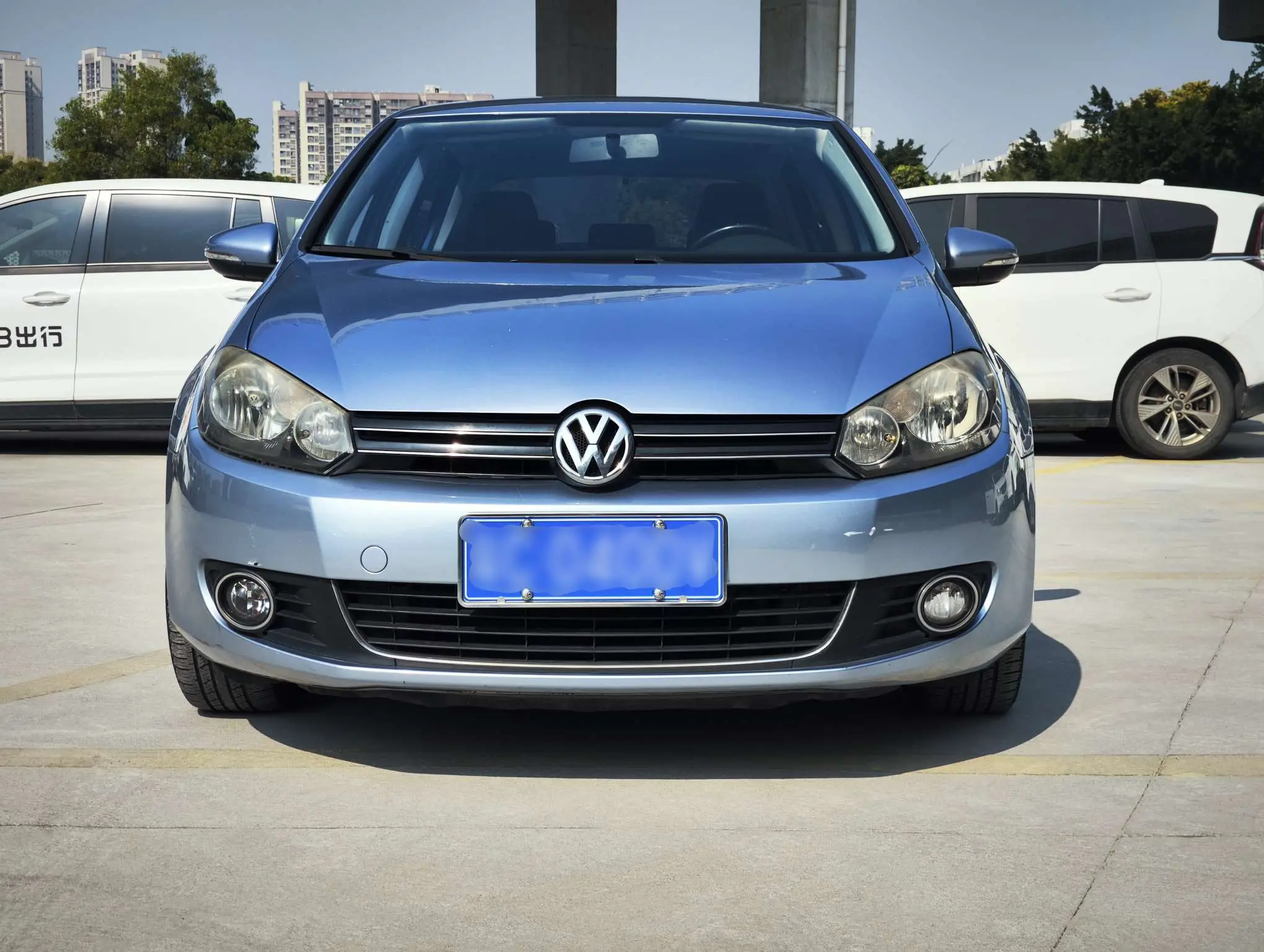 Volkswagen Golf  из Китая