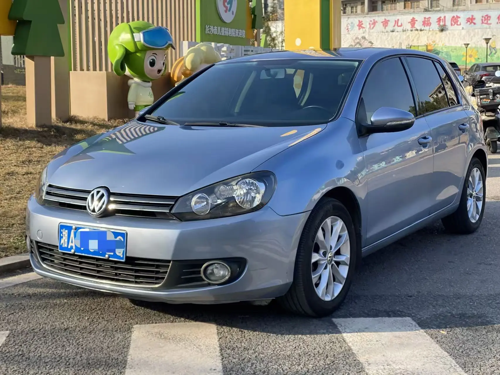 Volkswagen Golf  из Китая