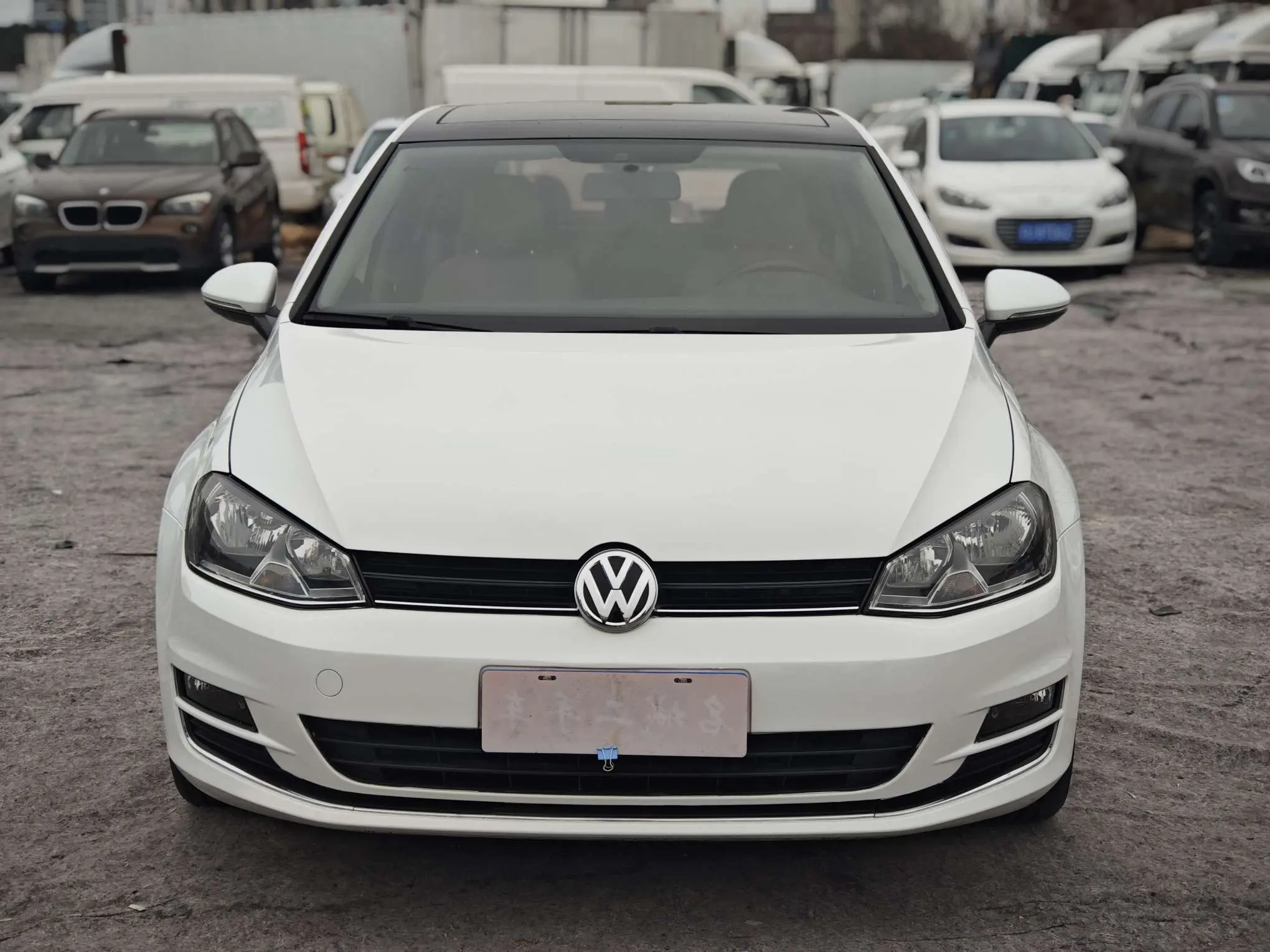 Volkswagen Golf  из Китая