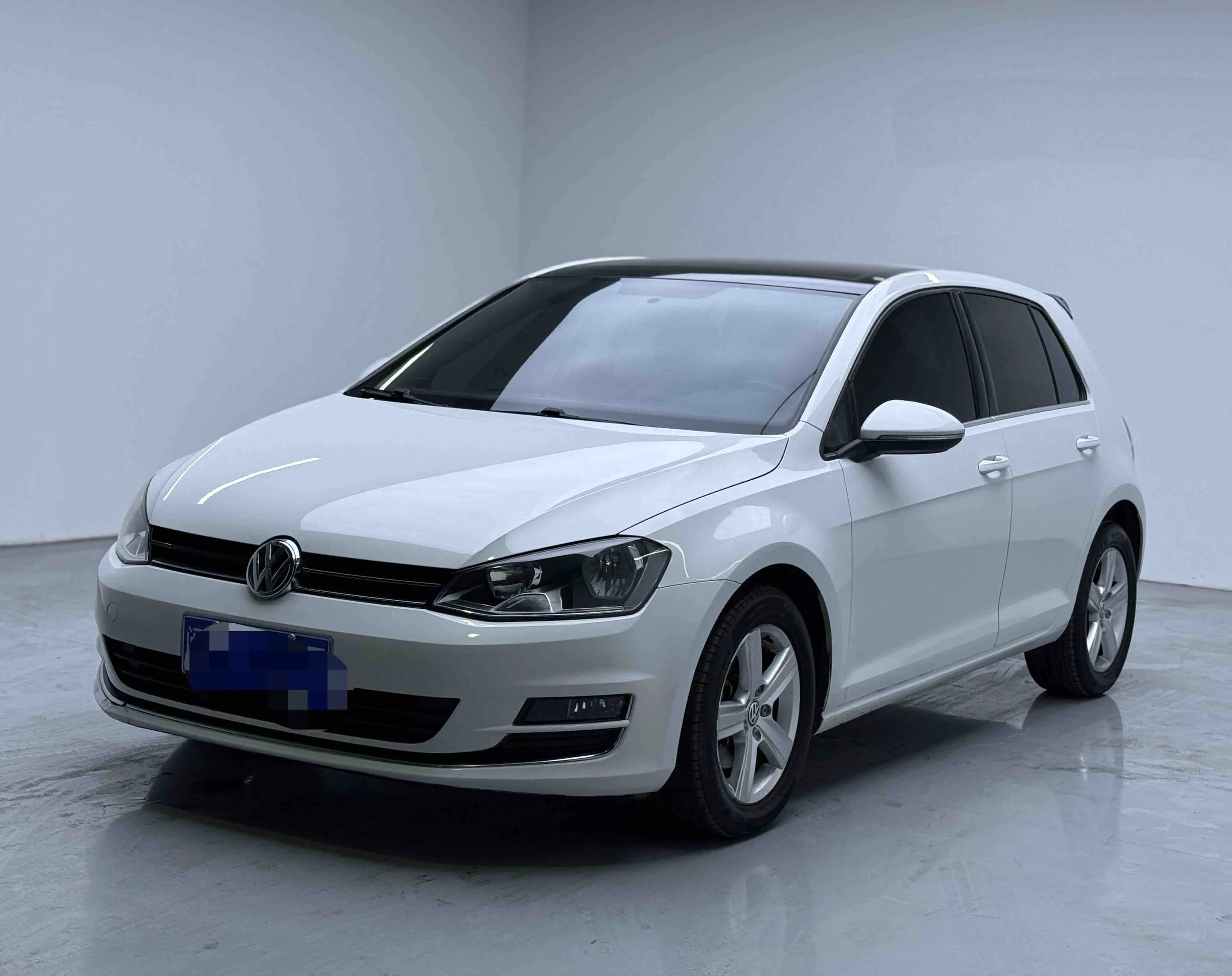 Volkswagen Golf  из Китая