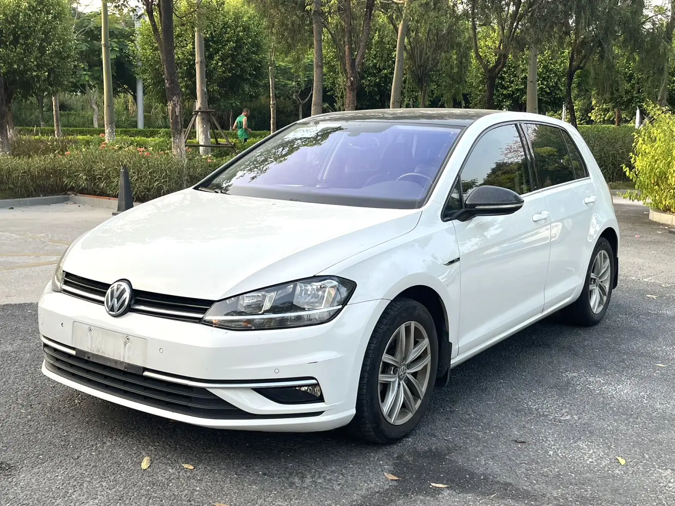 Volkswagen Golf  из Китая