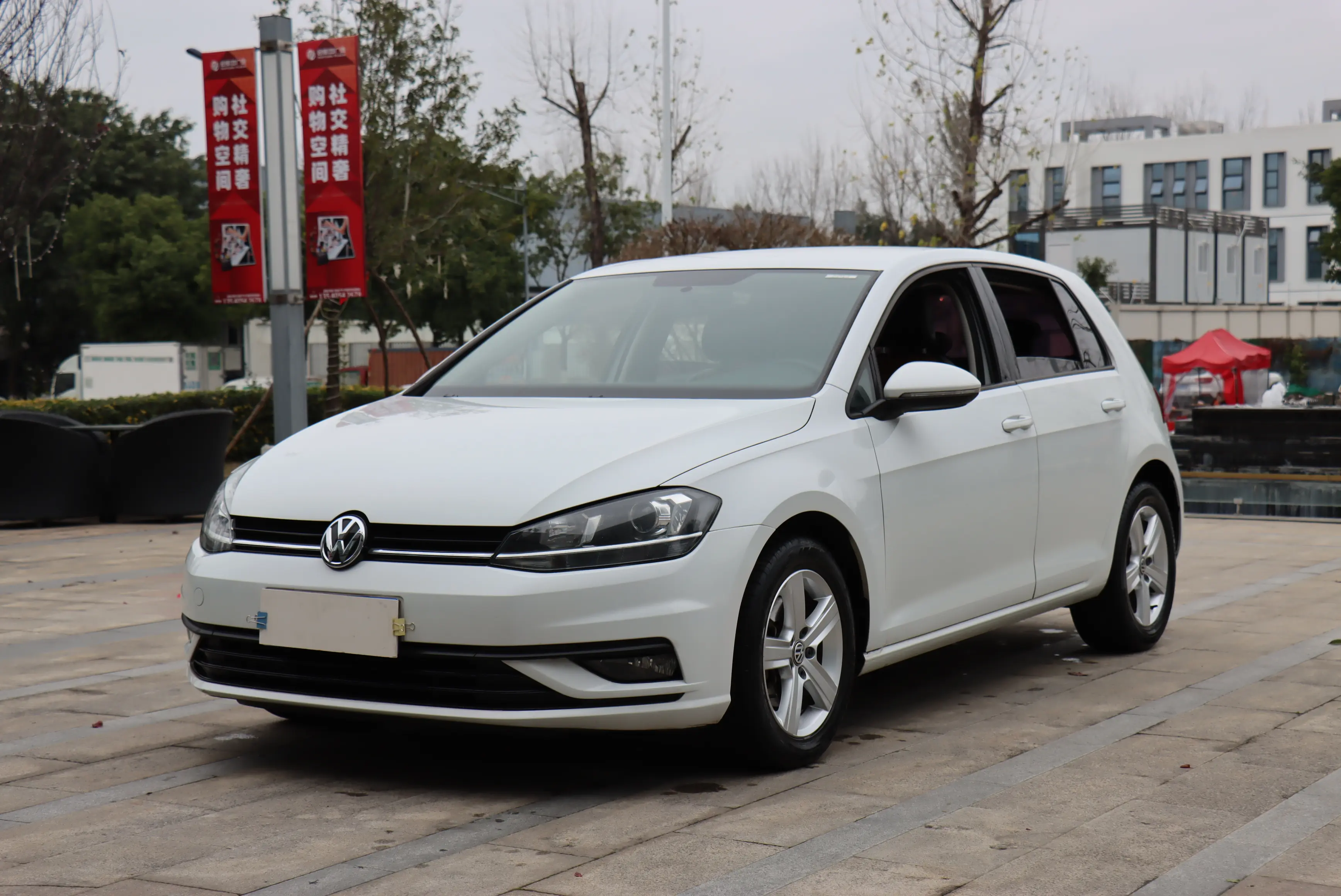 Volkswagen Golf  из Китая