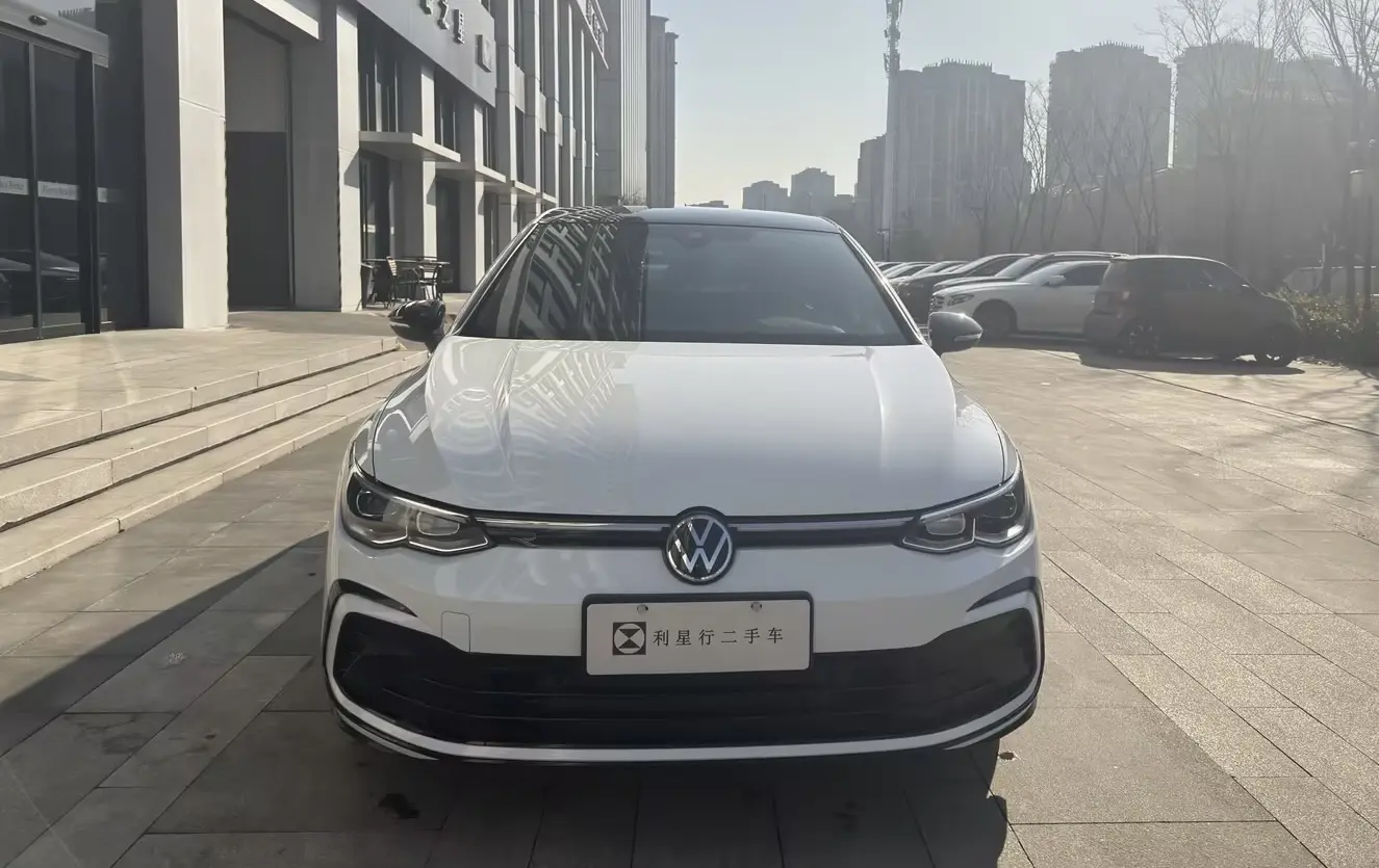 Volkswagen Golf  из Китая