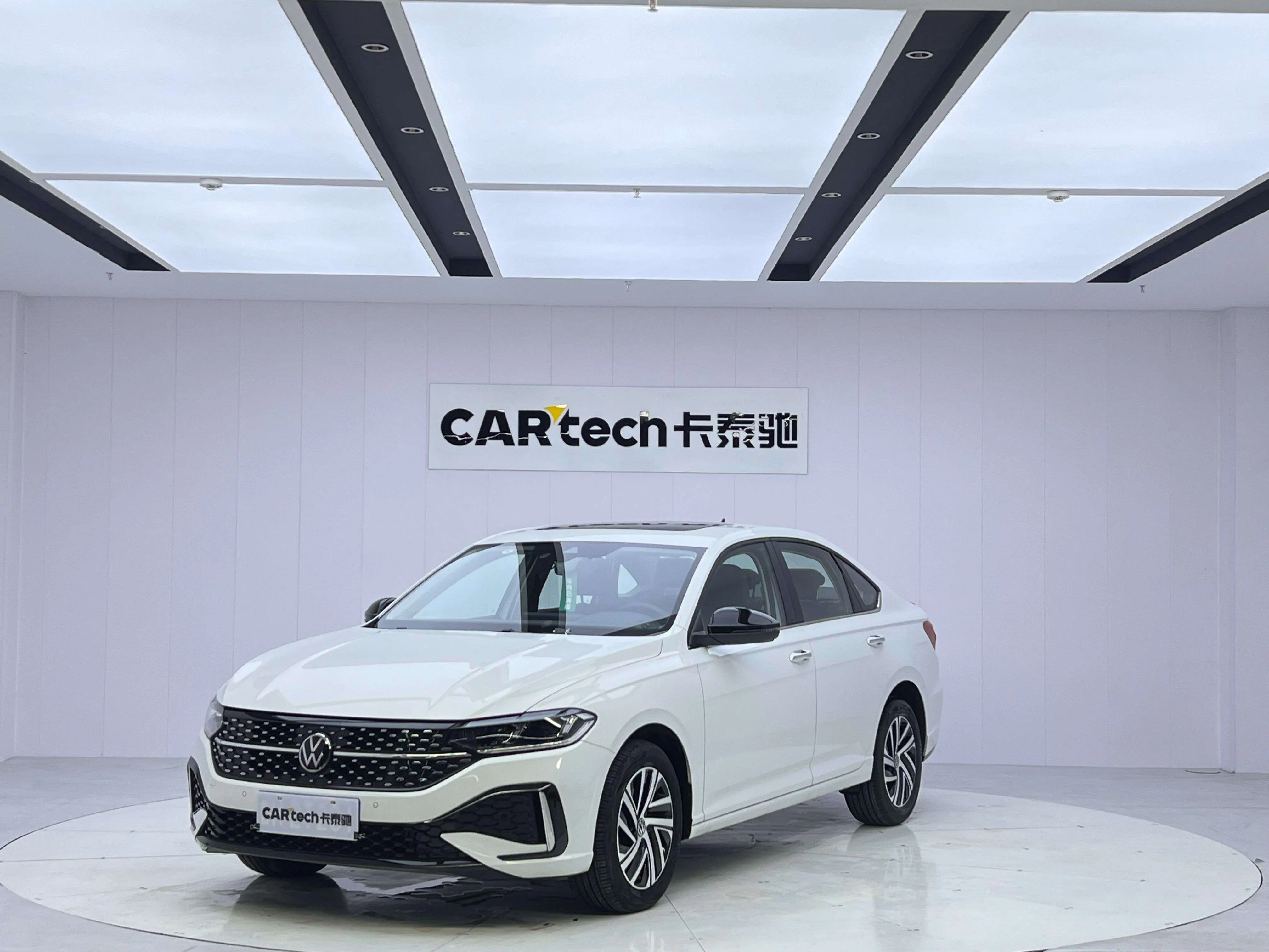 Volkswagen Lavida  из Китая