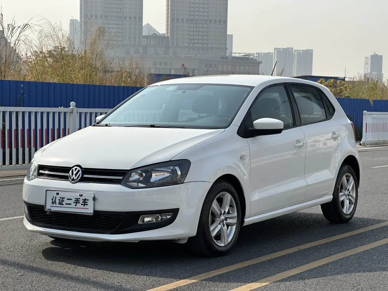 Volkswagen Polo  из Китая