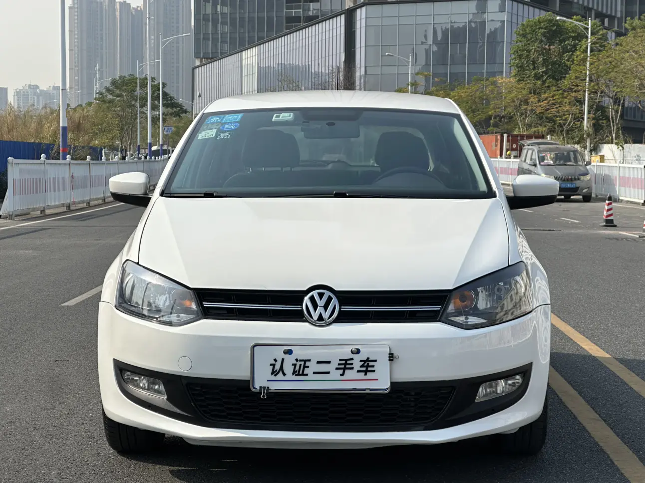 Volkswagen Polo  из Китая