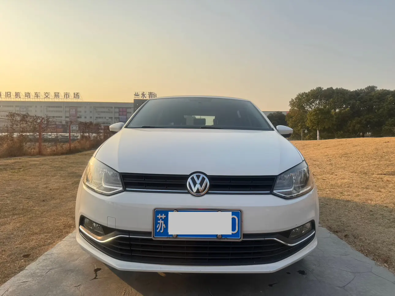 Volkswagen Polo  из Китая