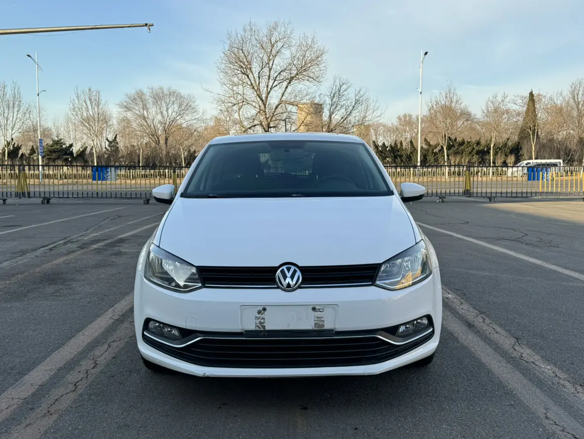 Volkswagen Polo  из Китая