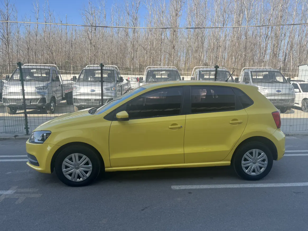 Volkswagen Polo  из Китая