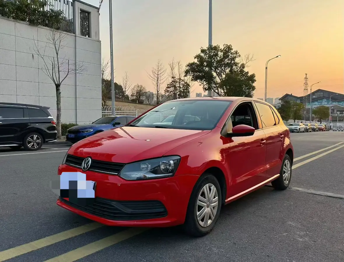 Volkswagen Polo  из Китая