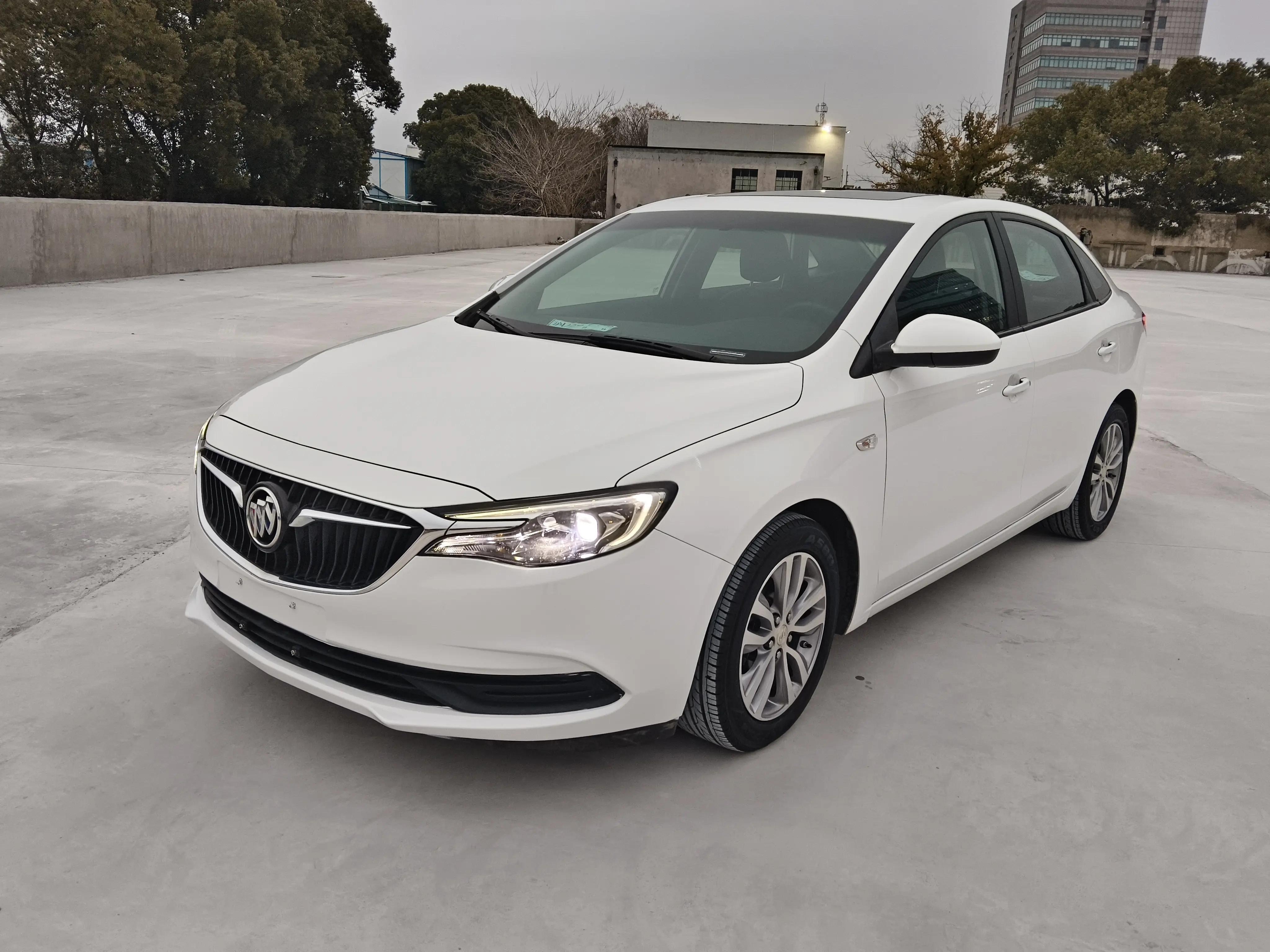 Buick Yinglang  из Китая