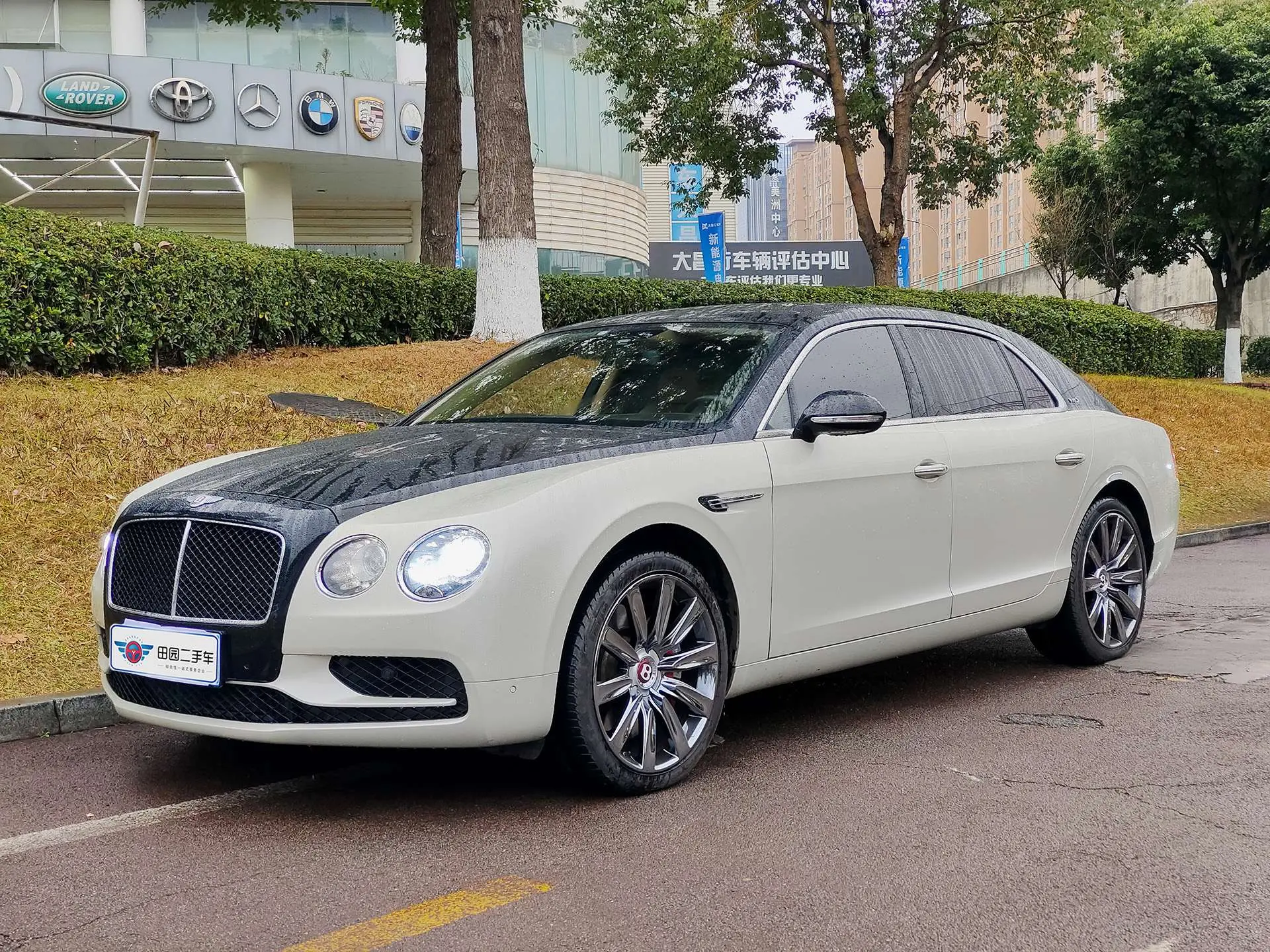 Bentley Galloping  из Китая