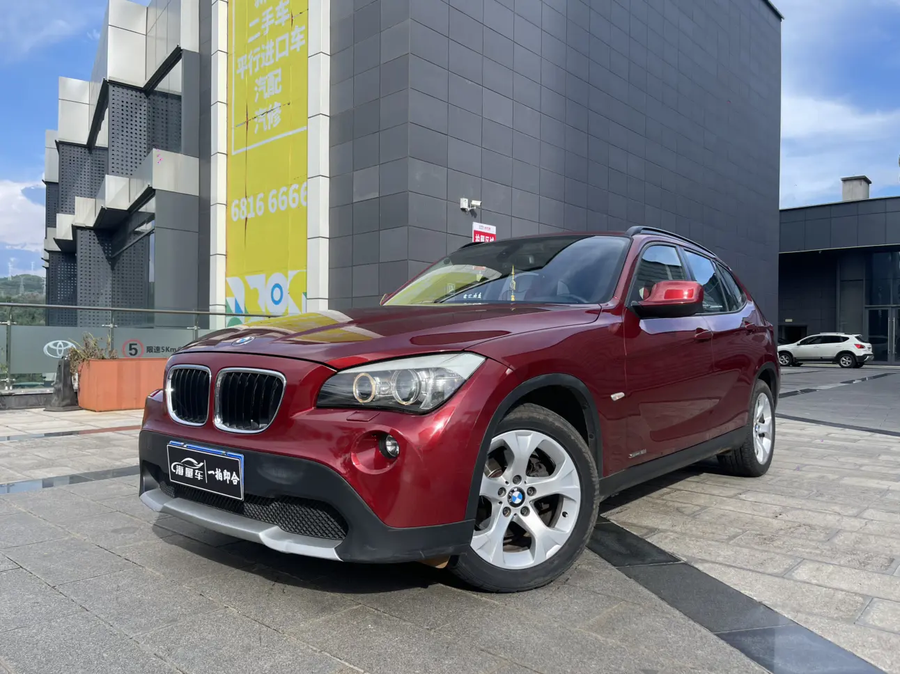 BMW X1  из Китая
