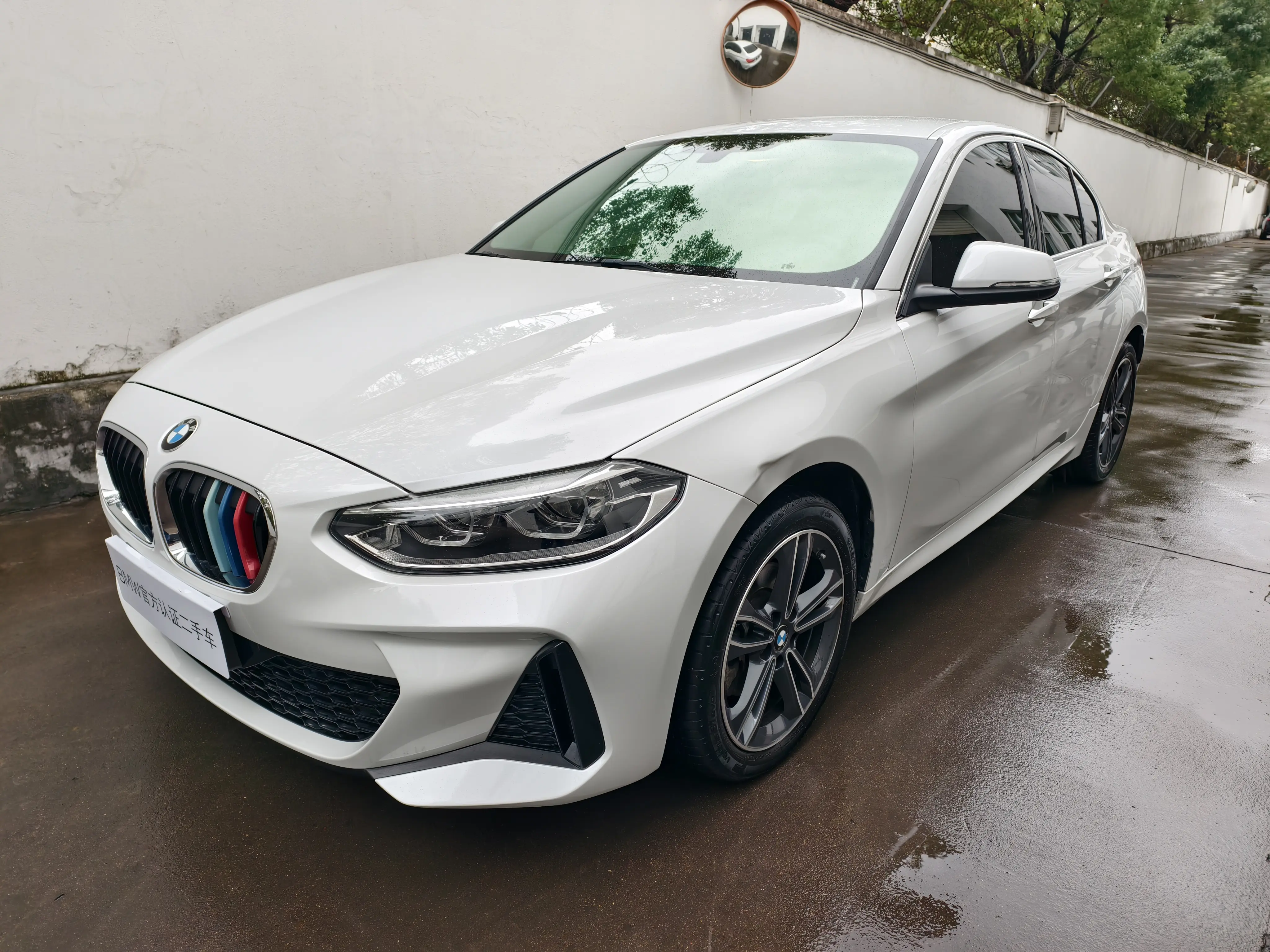 BMW 1 Series  из Китая