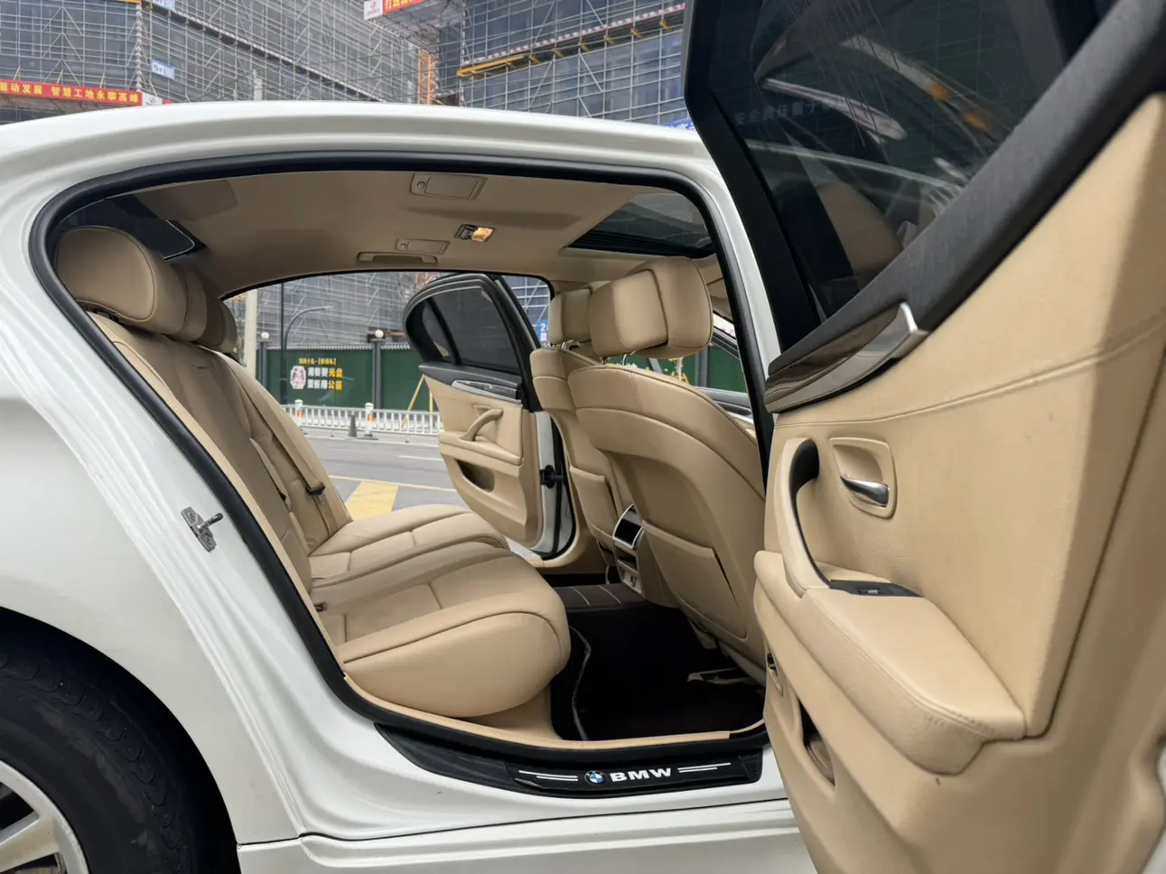 BMW 5 Series  из Китая