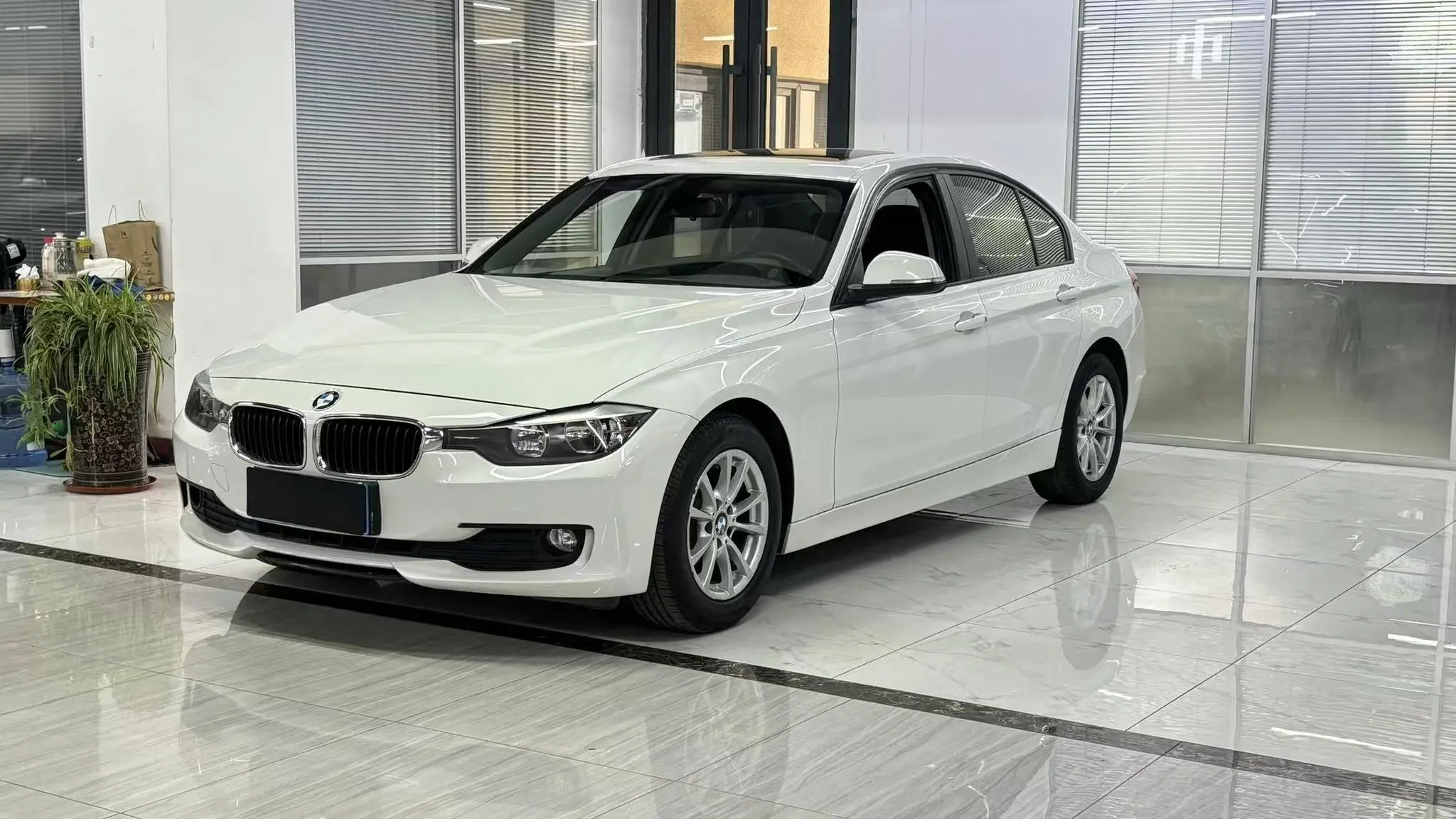 BMW 3 Series  из Китая