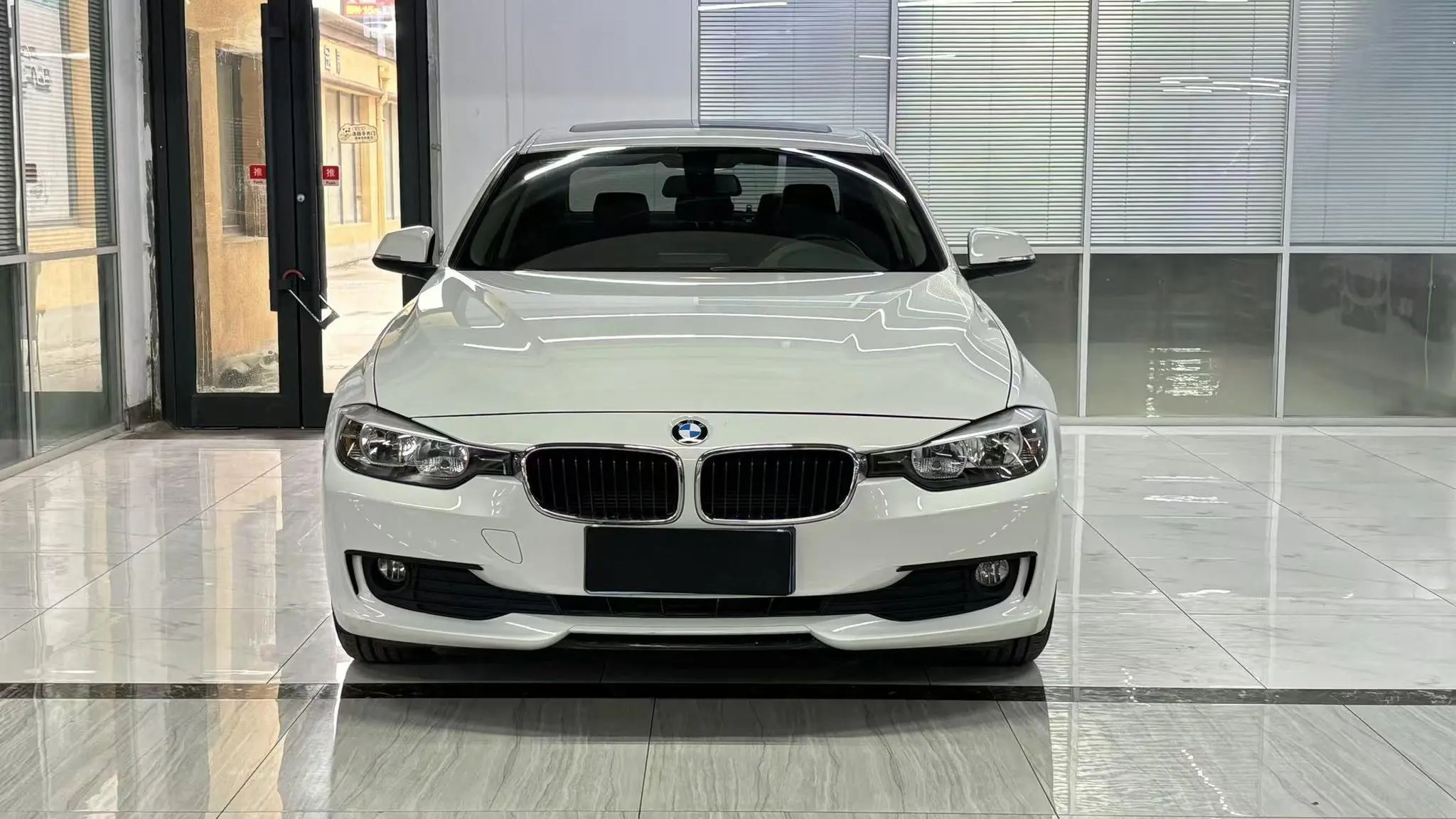 BMW 3 Series  из Китая