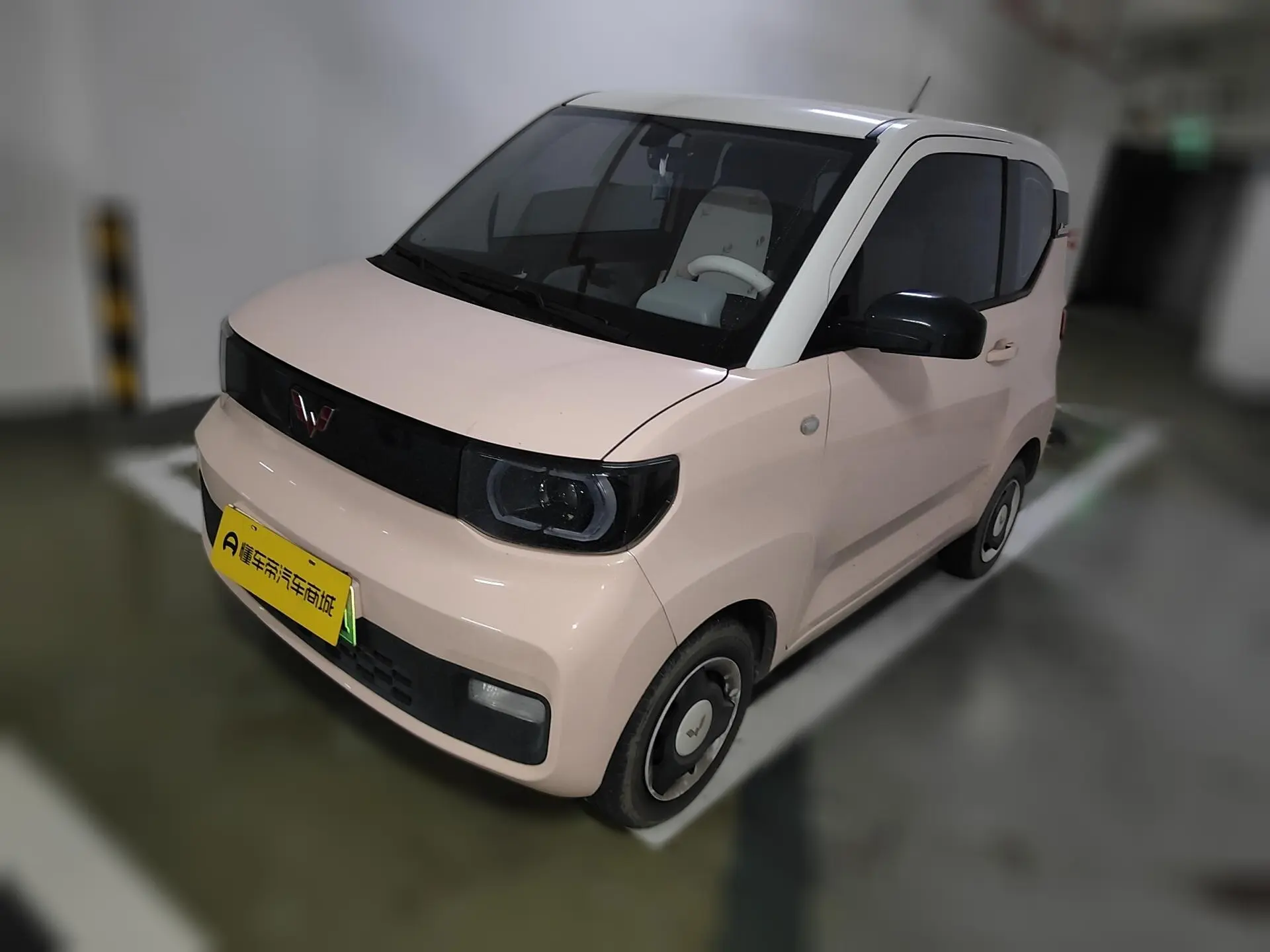 Wuling Hongguang MINIEV  из Китая