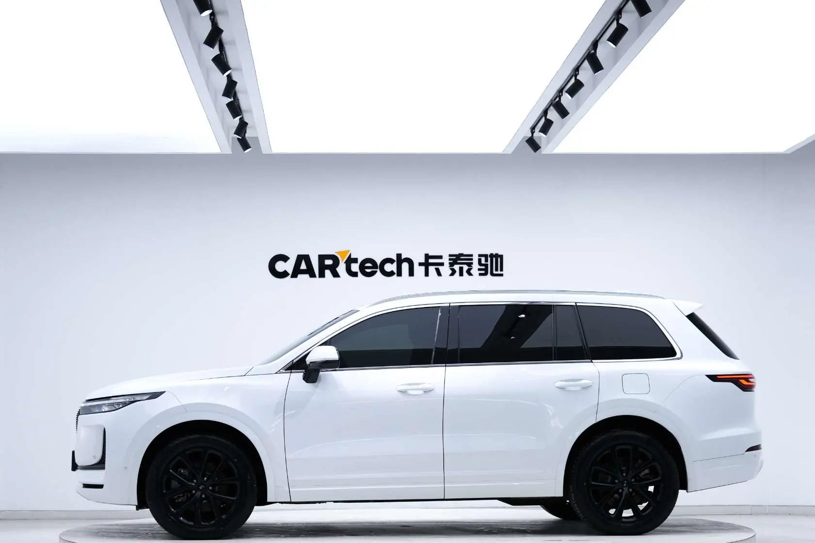 Li ONE (Ideal ONE)  из Китая