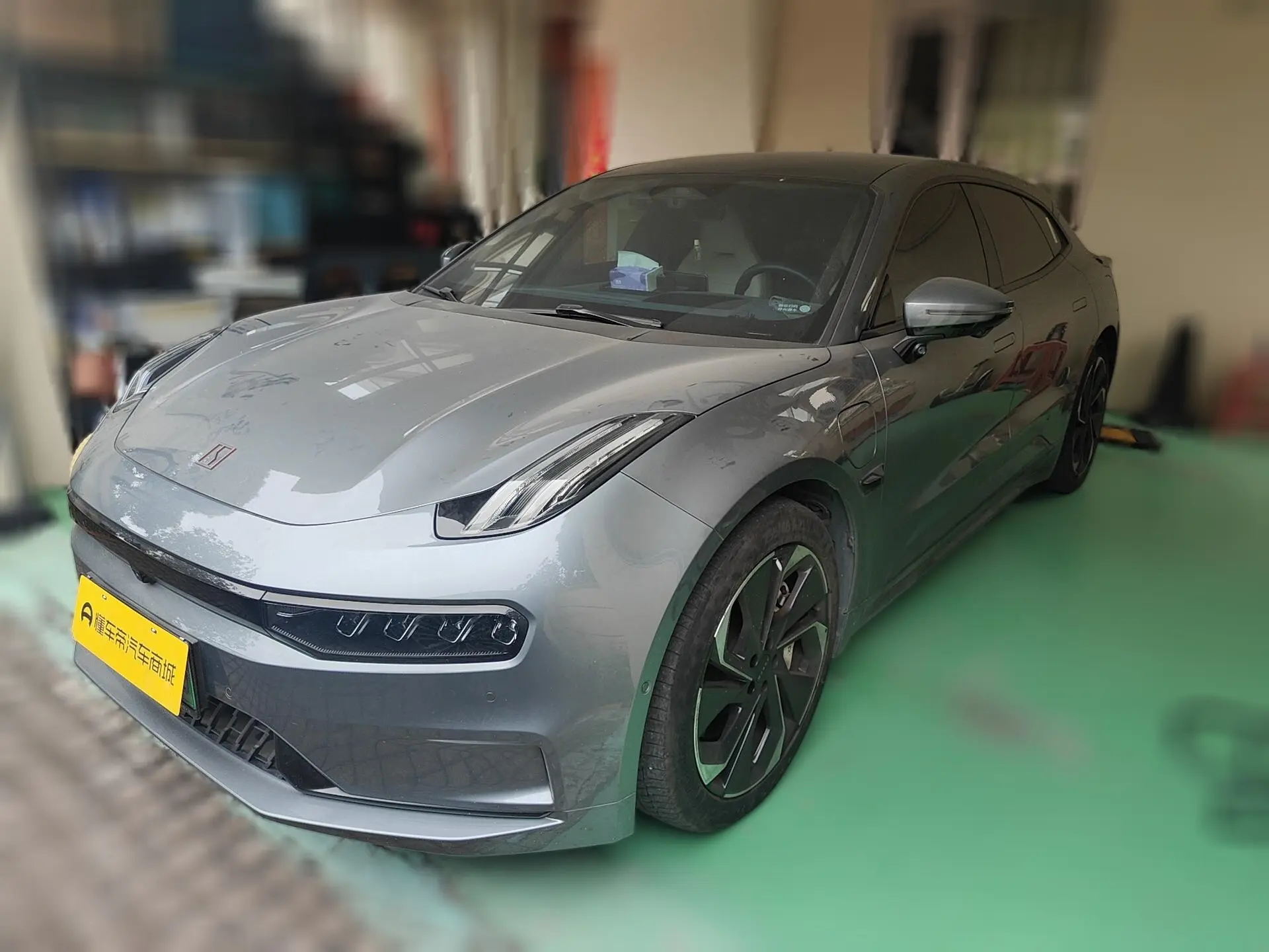 ZEEKR 001  из Китая