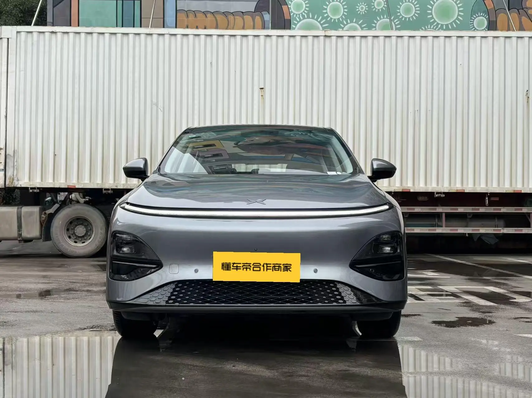 Xpeng G6  из Китая